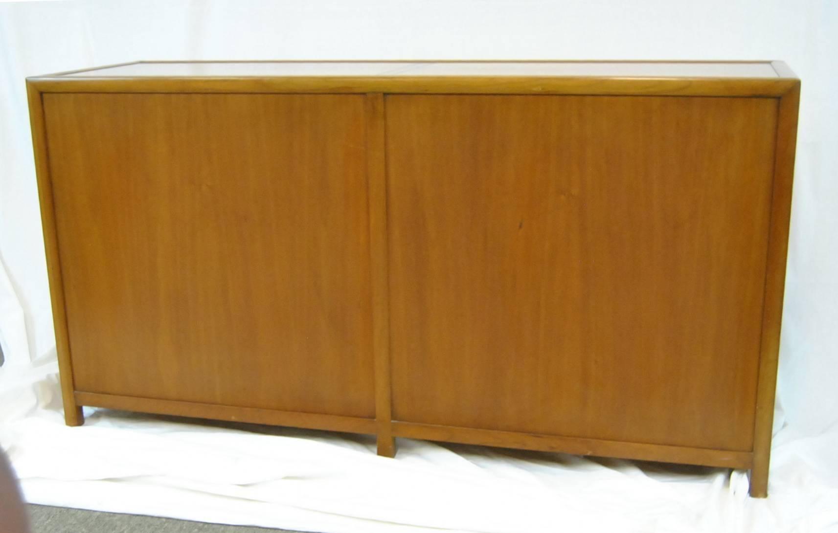 Mid-Century Modern New World Collection of Eight-Drawer Chest by Baker Furniture 2