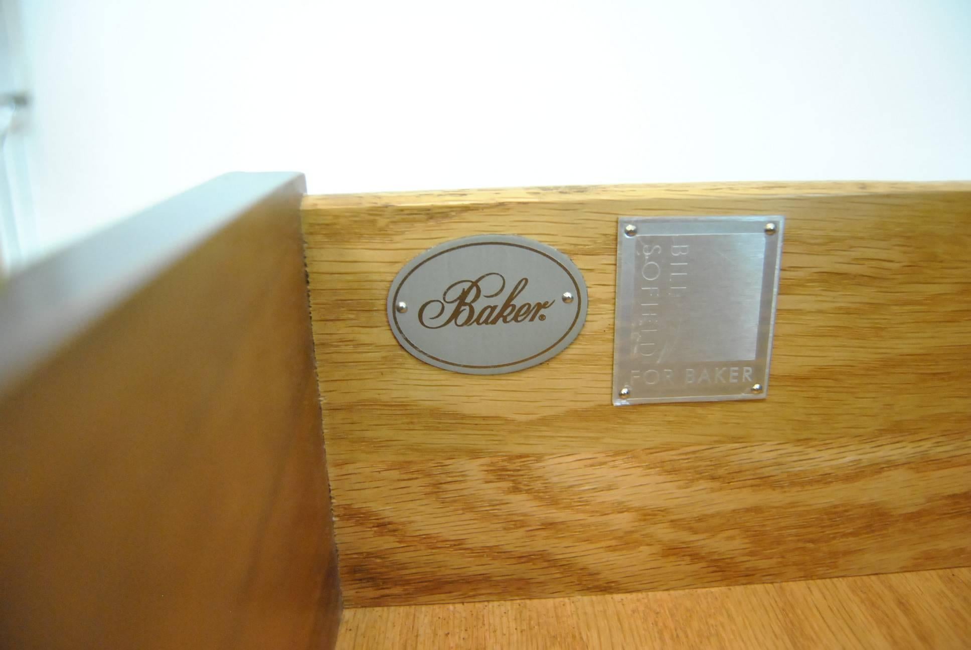 Walnut Side End Table by Bill Sofield for Baker Furniture In Good Condition For Sale In Toledo, OH
