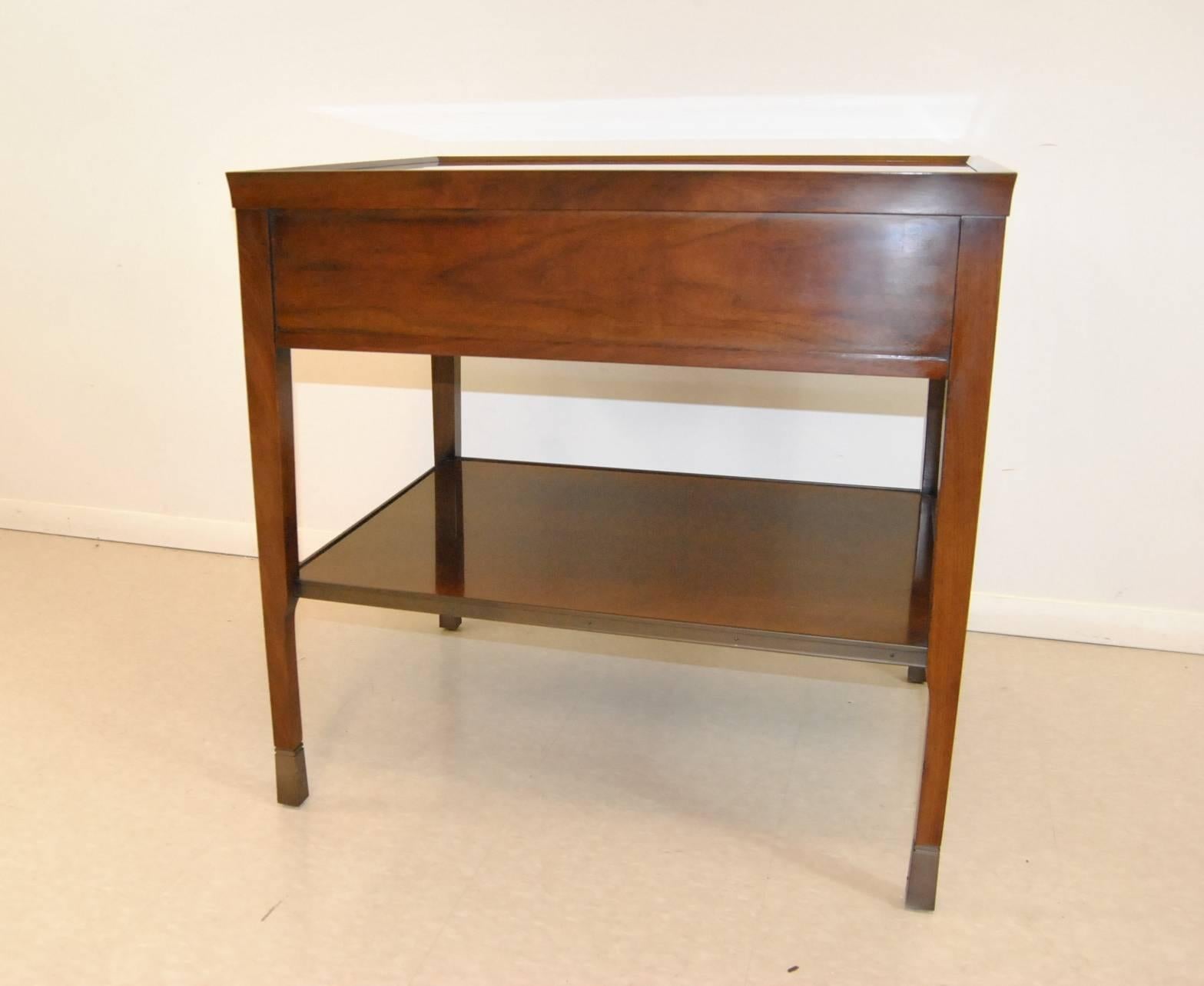 20th Century Walnut Side End Table by Bill Sofield for Baker Furniture For Sale