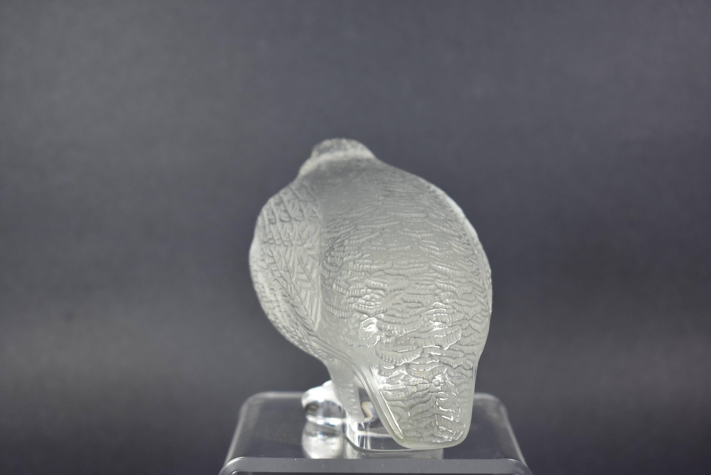 Pair of Lalique France Frosted Partridge Quail Bird Figurines In Good Condition In Toledo, OH