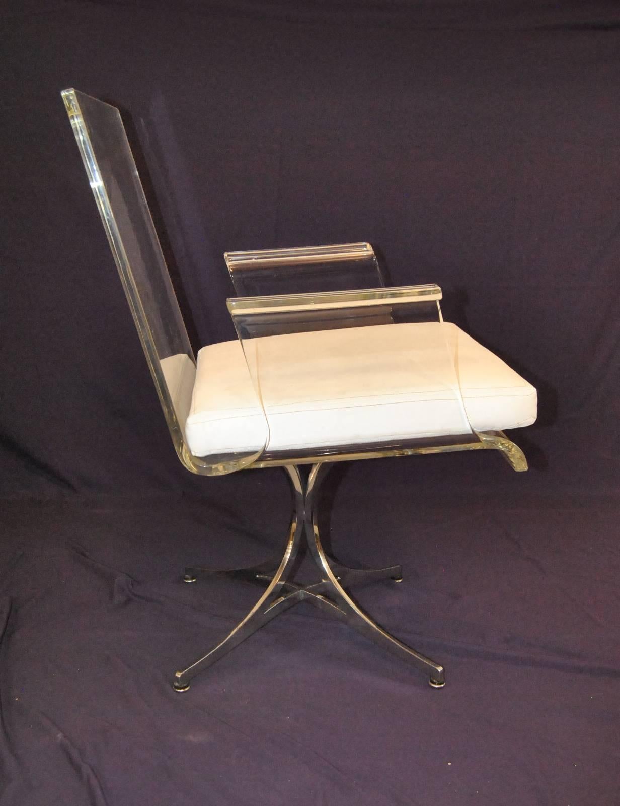 Mid-20th Century Laverne Lotus Base Occasional Lucite Chair, 1960s
