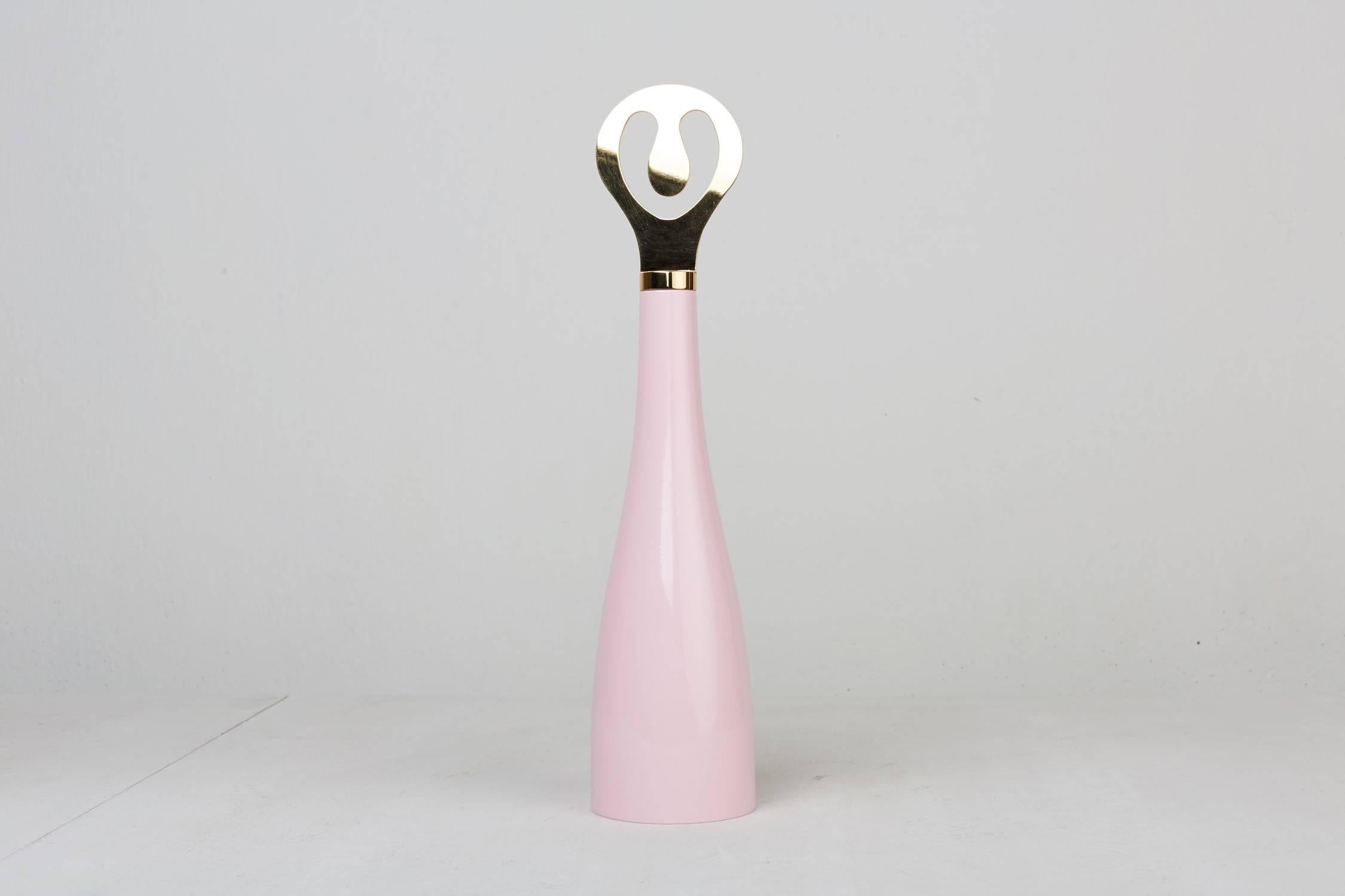 Spice grinders 'Ottoman', 'Ottowoman' and 'Ottokid' from the 'Otto Family'.
Design by Karim Rashid.
Manufactured by Gaia & Gino, Turkey.
Rose lacquered beach wood, gold plated metal.
Measures: H 40 cm / 31,5 cm / 22,5 cm.
Out of production.