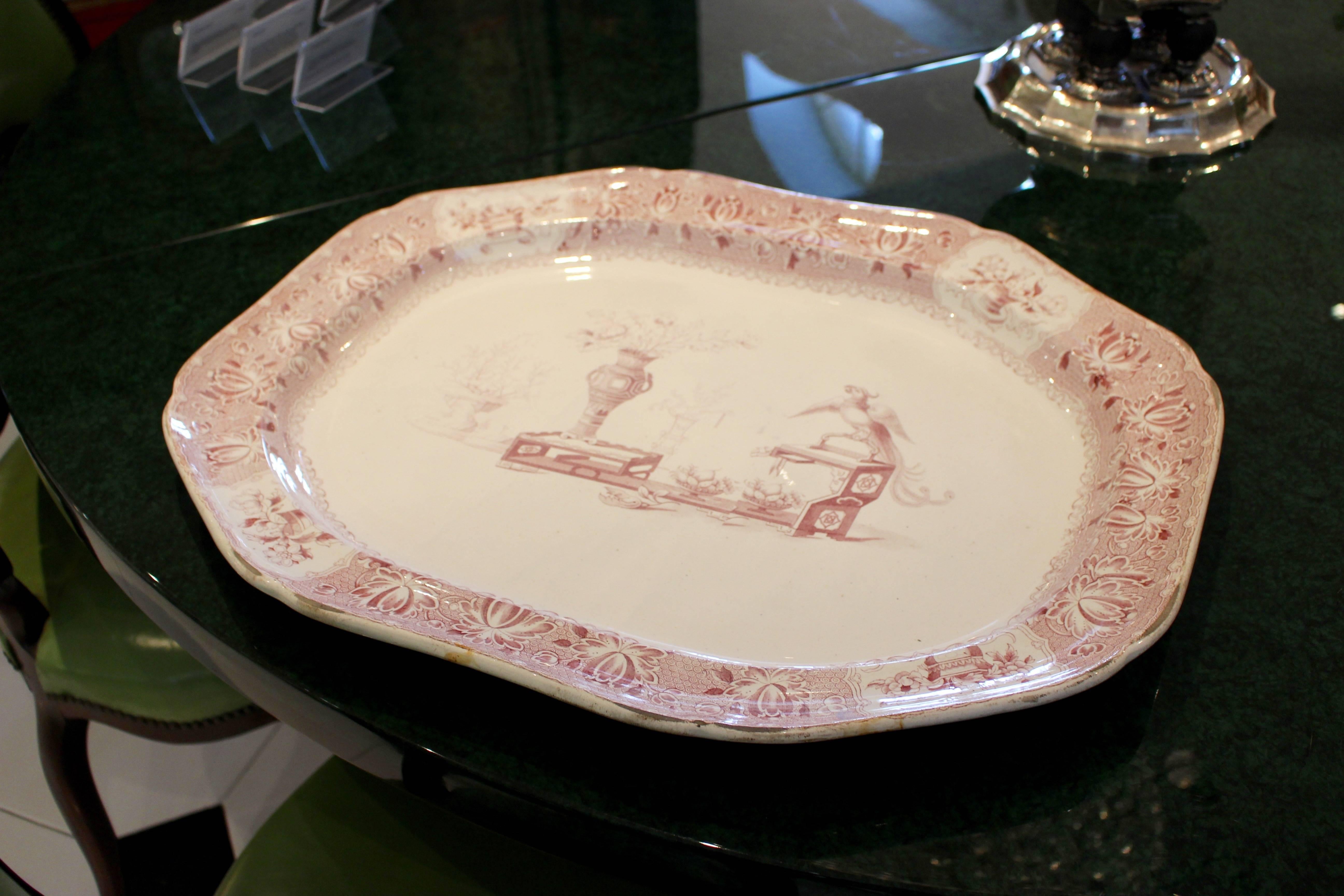 19th century English Large Faience Serving Platter with Chinoiserie Scene For Sale 2