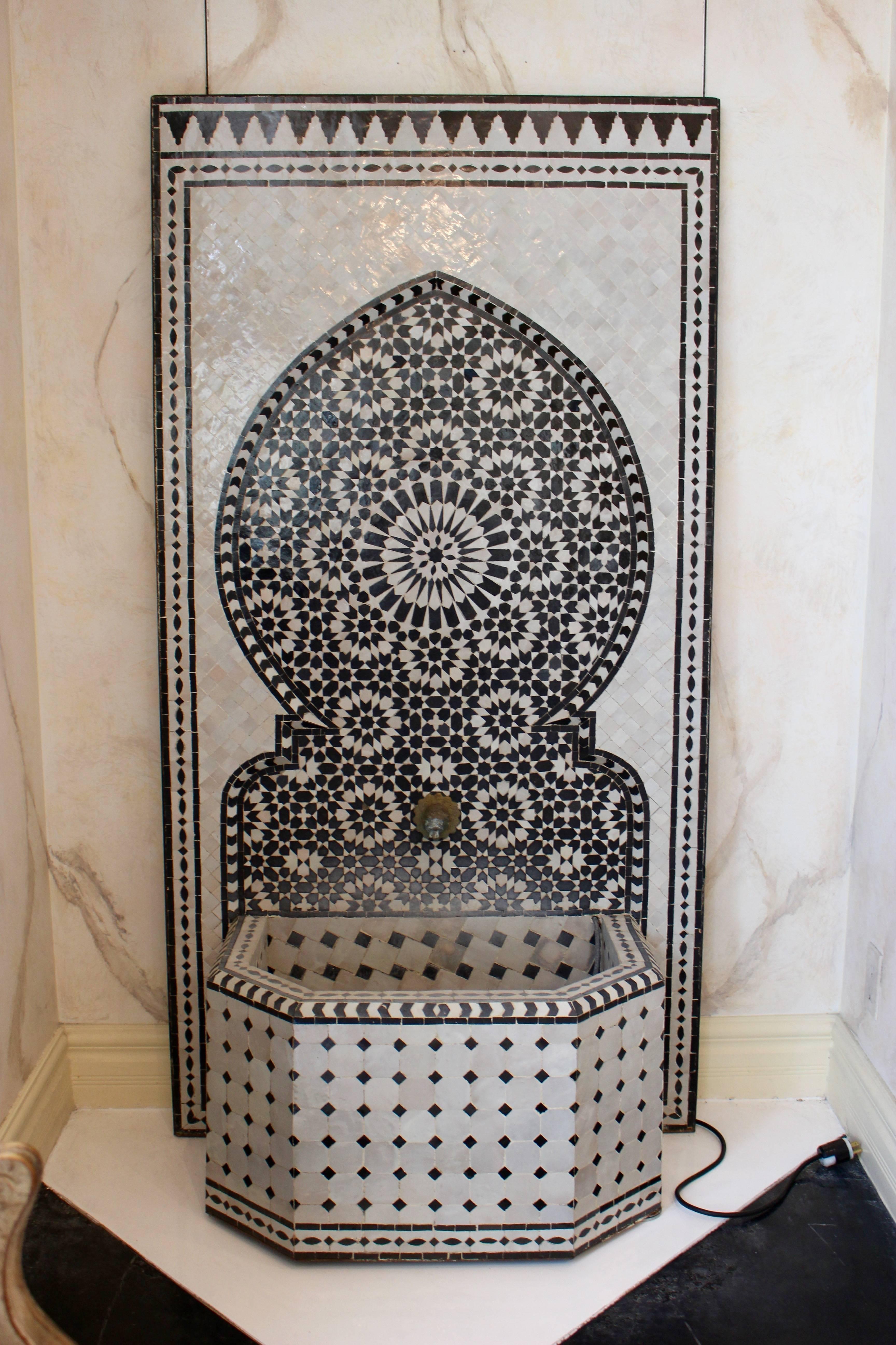 Moroccan Beautiful Handcrafted Mosaic Tile Fountain