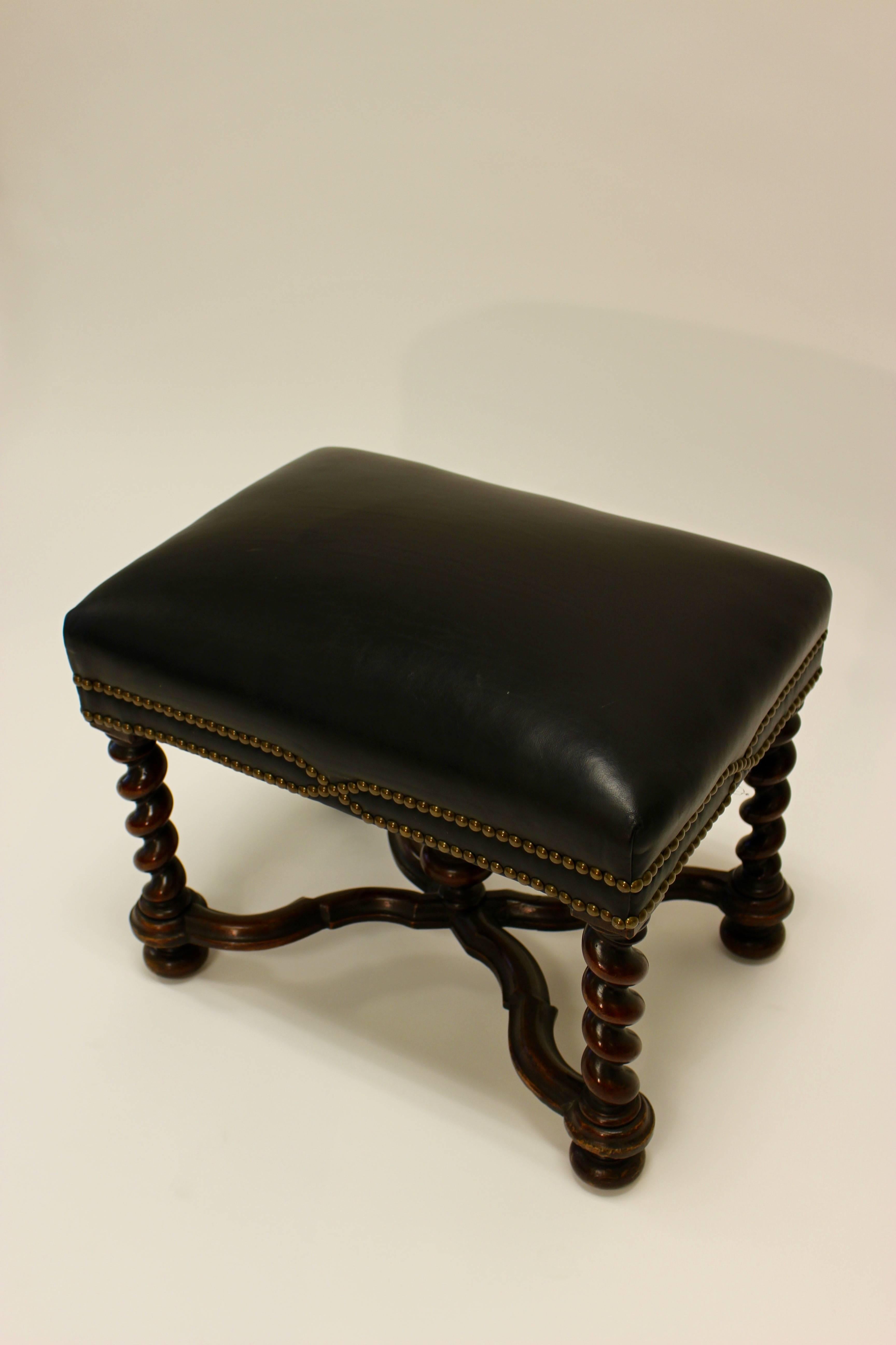 William and Mary Style Walnut Barley Twist Stool with Dark Leather Upholstery In Good Condition In Palm Desert, CA