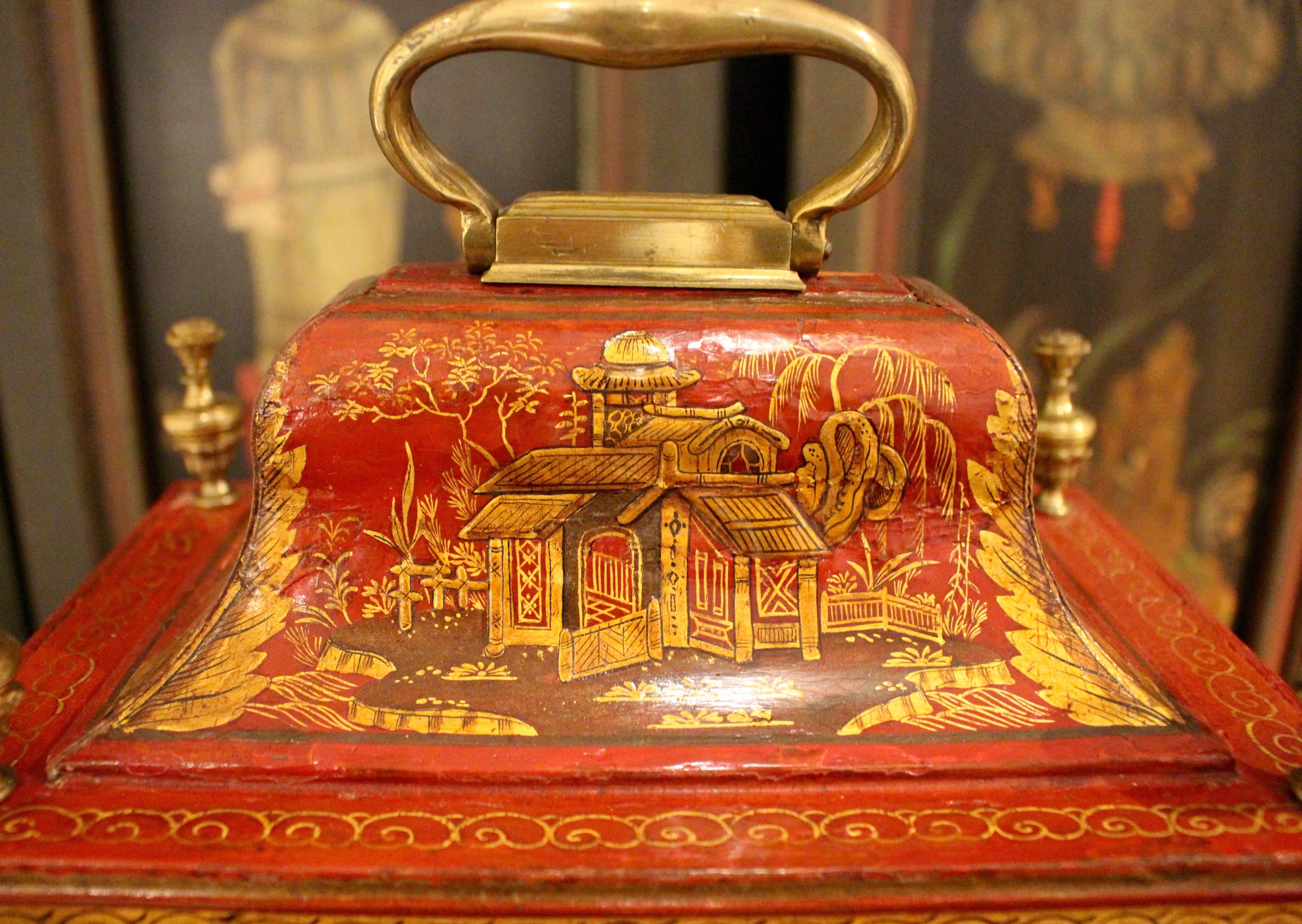 George II, teilweise vergoldete, scharlachrote, japanische Chinoiserie-Tischuhr von William Creak im Zustand „Gut“ im Angebot in Palm Desert, CA
