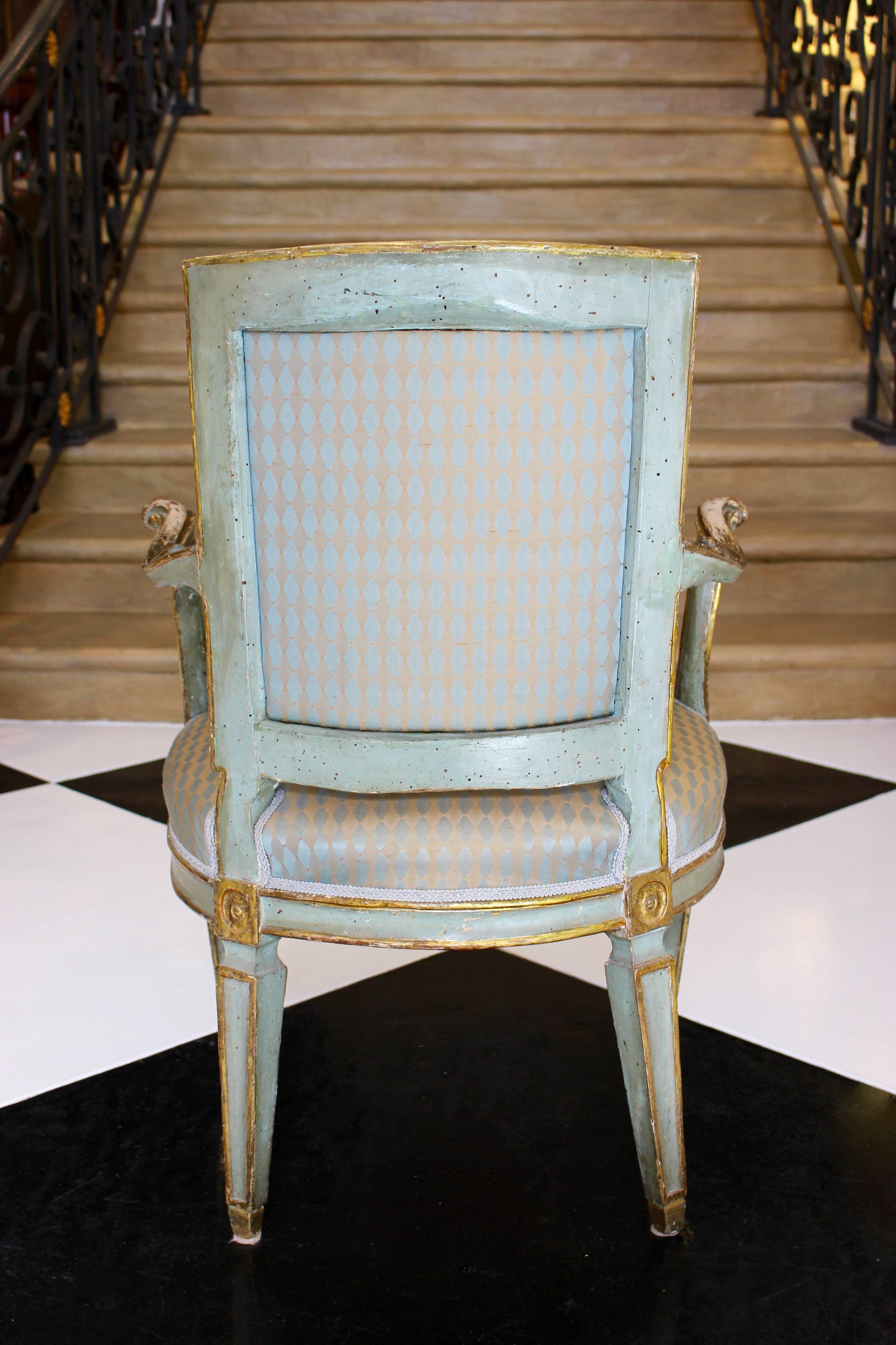 18th Century and Earlier Pair of Italian 18th Century Neoclassical Painted and Parcel-Gilt Armchairs For Sale