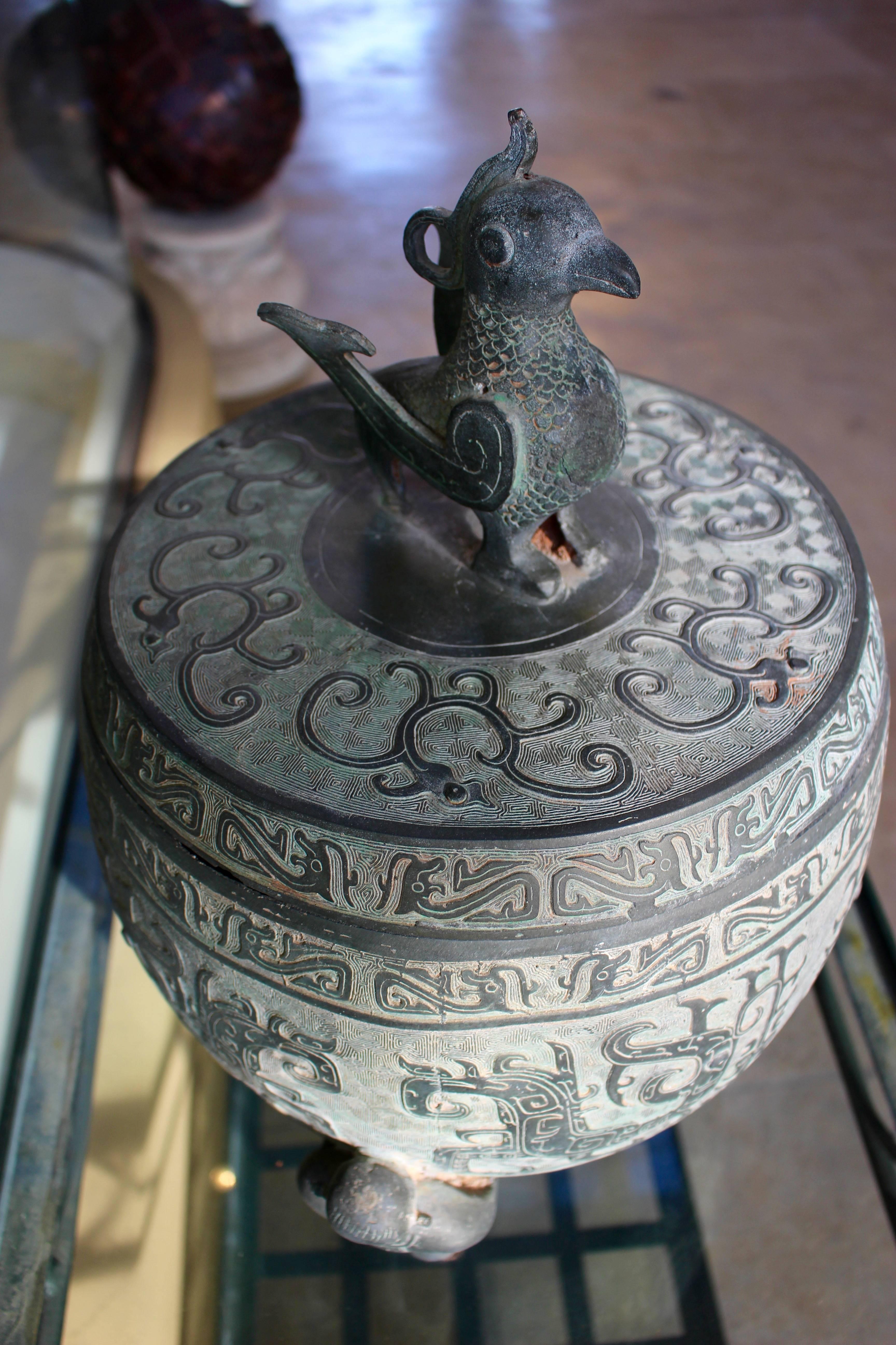 dd decorative urn