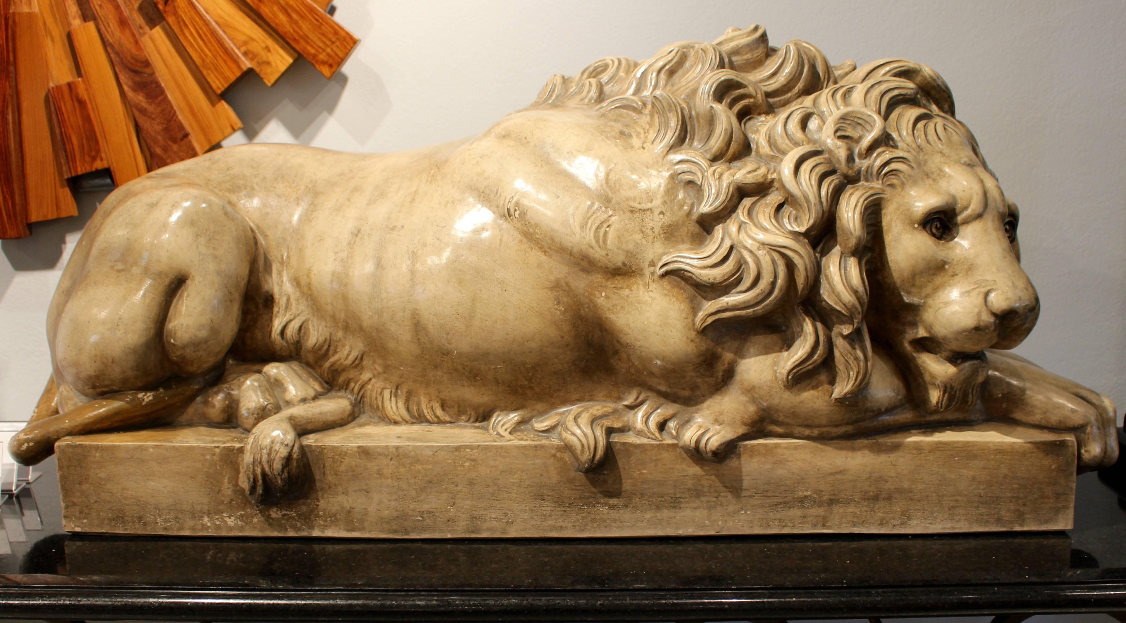 Neoclassical Pair of Large Italian Mid-20th Century Terracotta Lion Sculptures after Canova