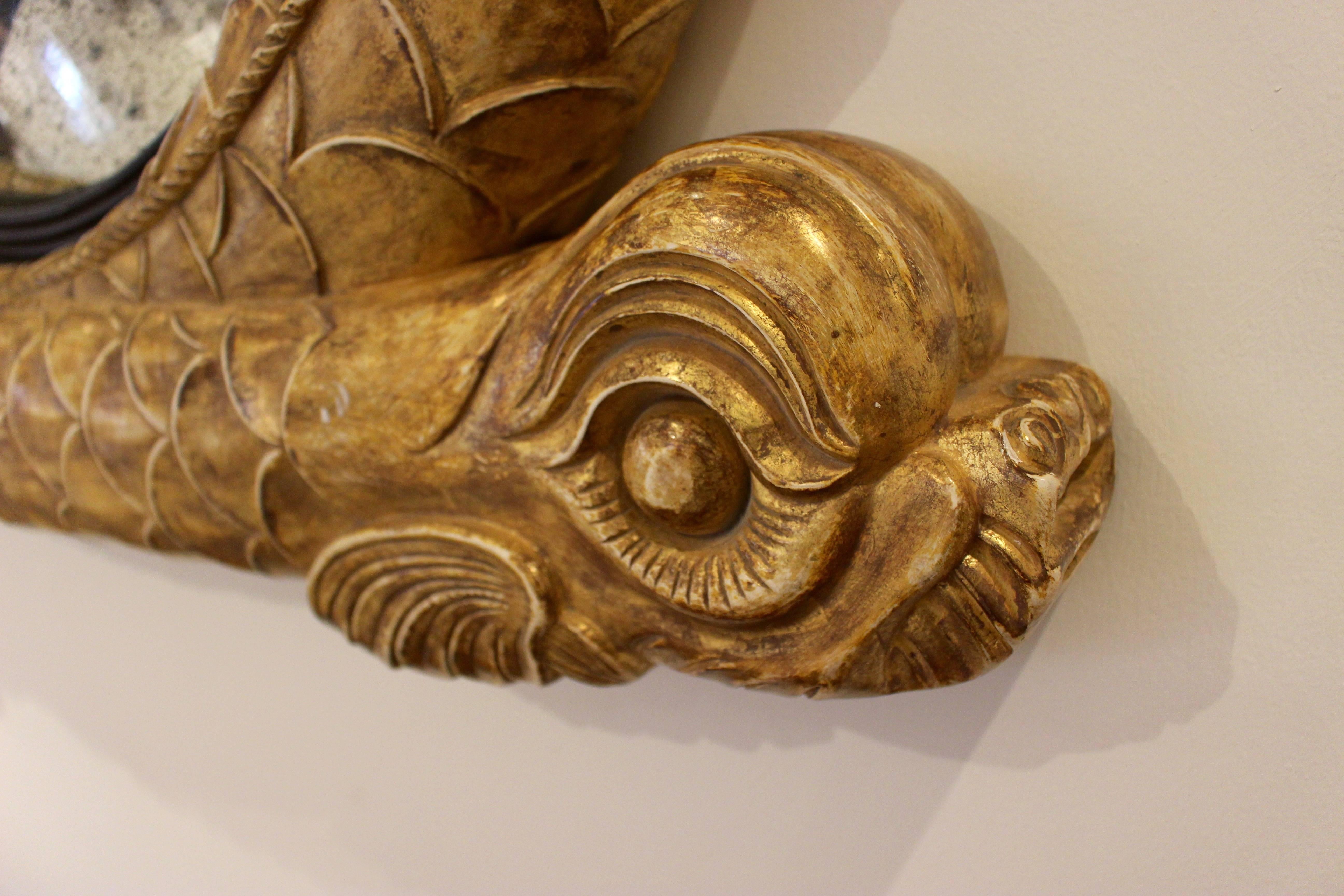 Paire de miroirs convexes de style Régence en bois doré avec dauphins et partiellement ébénisés en vente 1