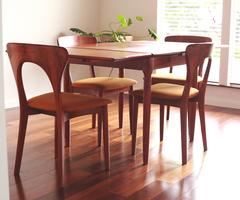 Am Mobler Danish Teak Expandable Table