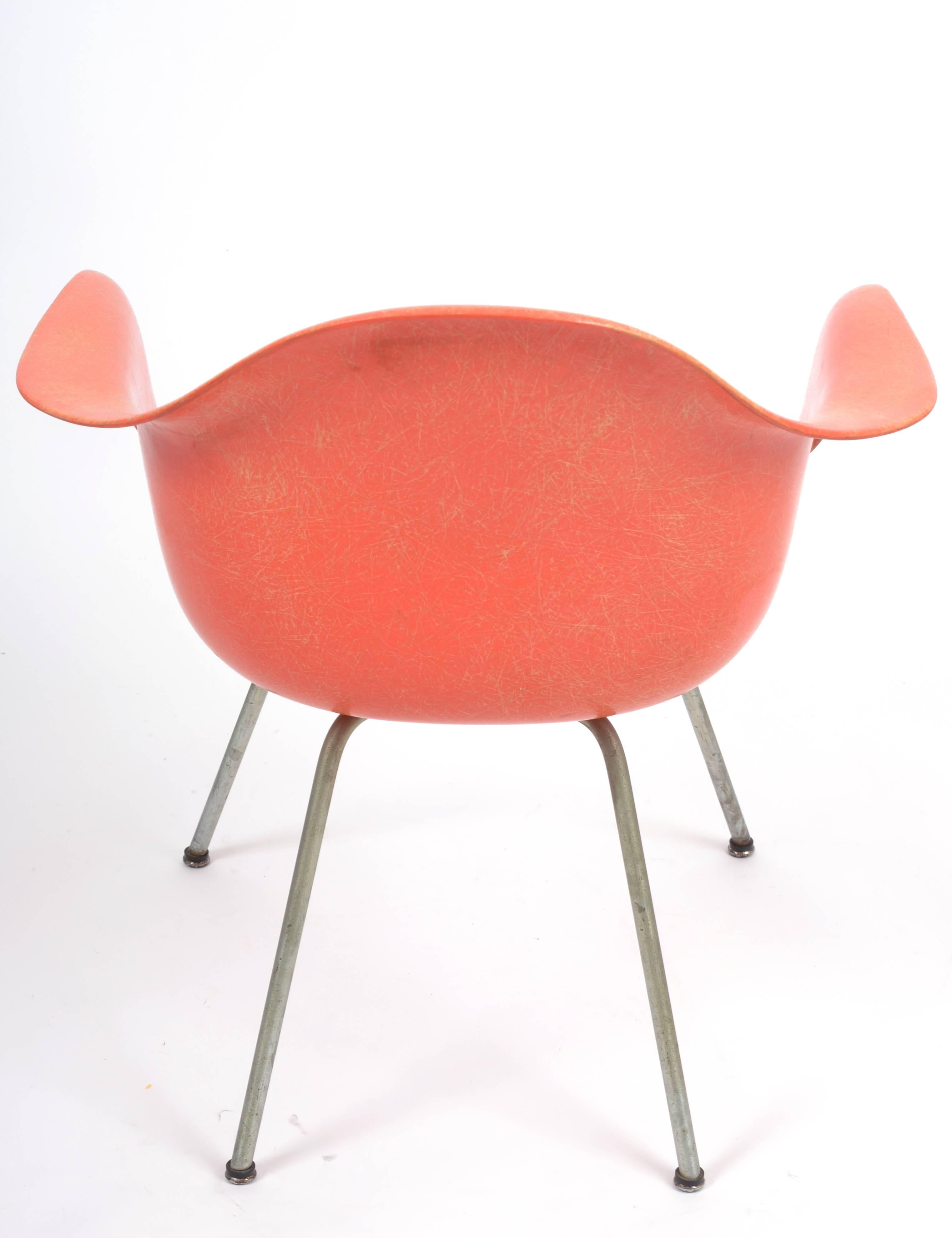 American 1950s Salmon Eames Zenith Rope Edge Chair MAX for Herman Miller
