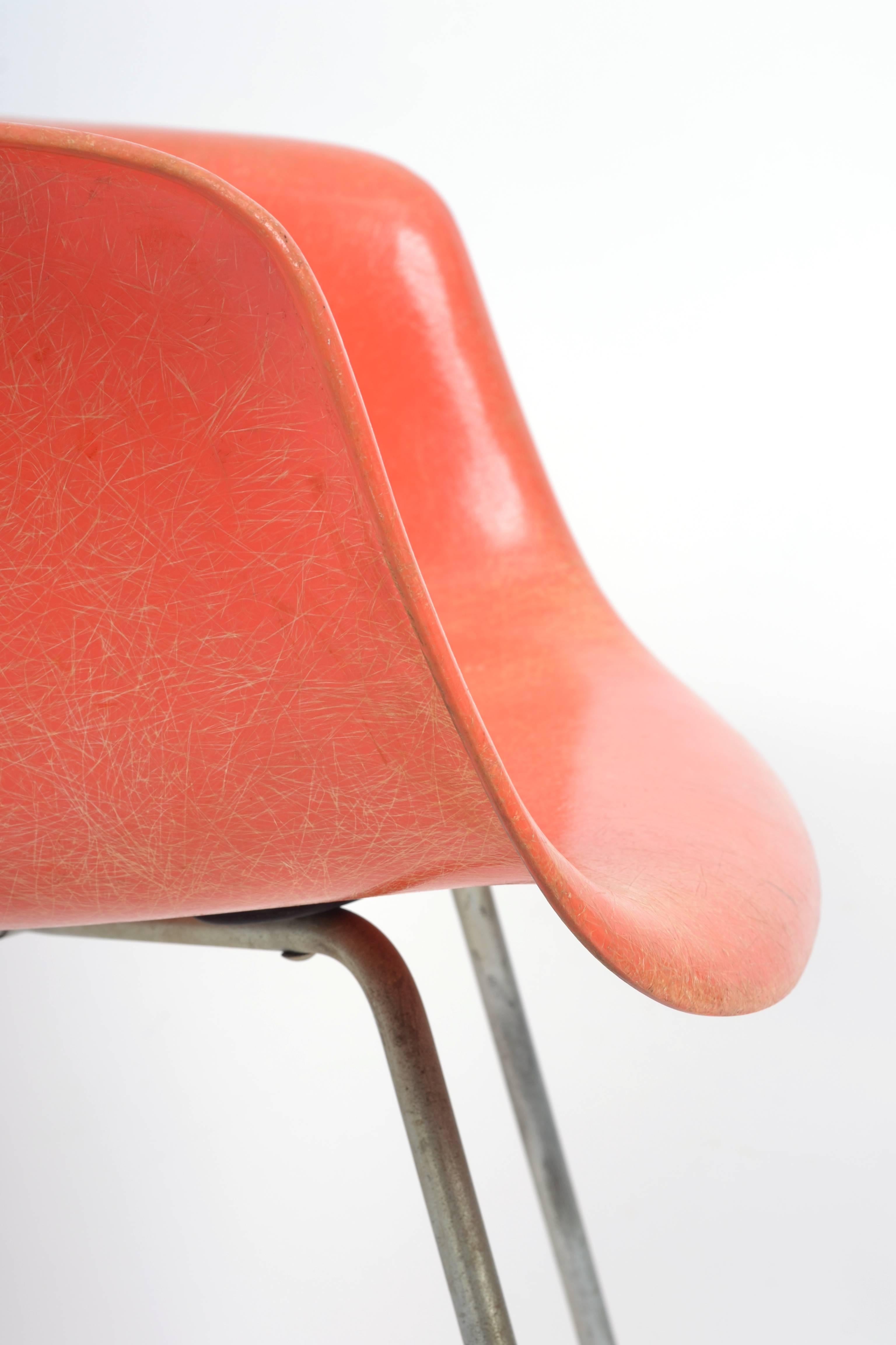 1950s Salmon Eames Zenith Rope Edge Chair MAX for Herman Miller In Excellent Condition In Pittsburgh, PA