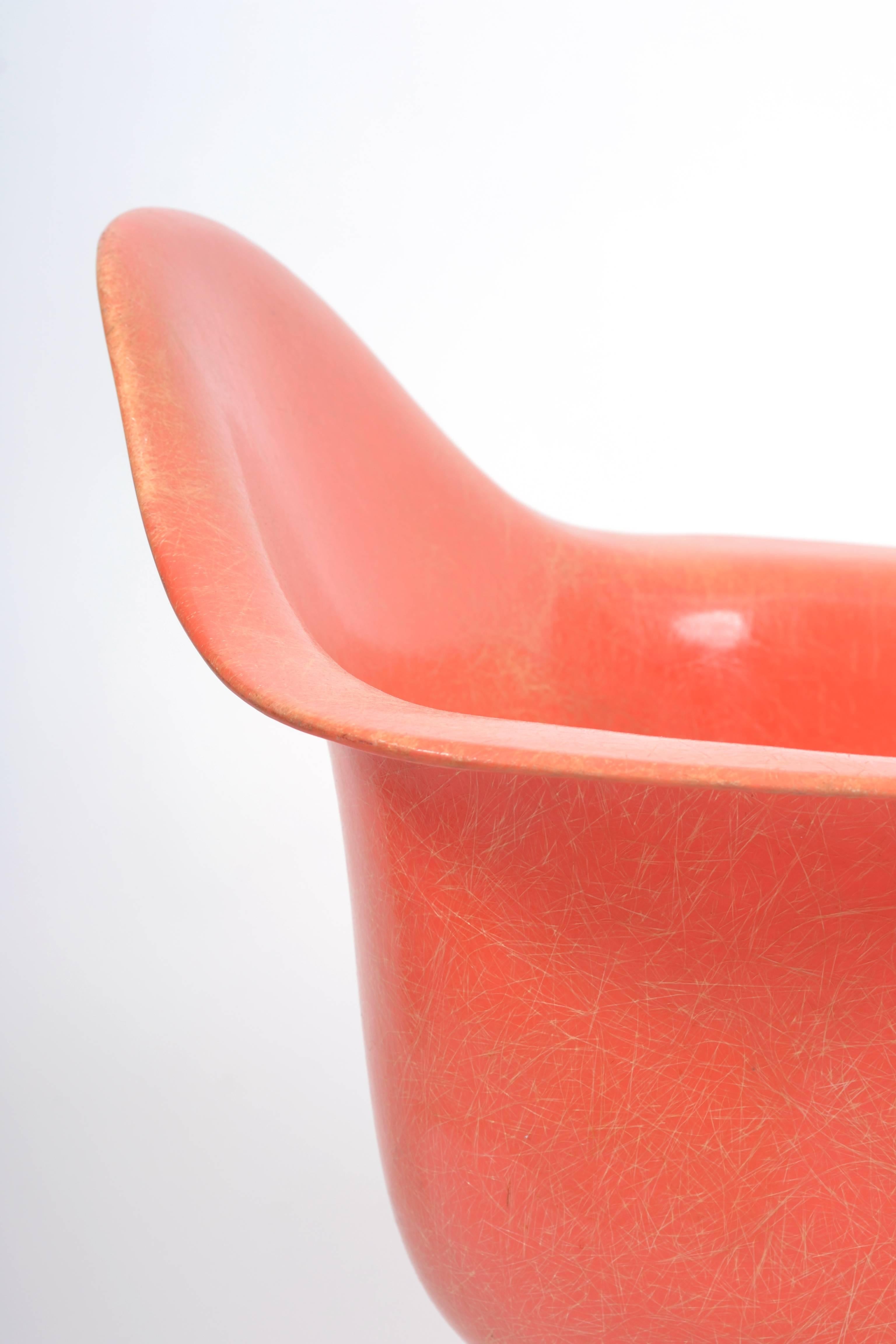 Metal 1950s Salmon Eames Zenith Rope Edge Chair MAX for Herman Miller