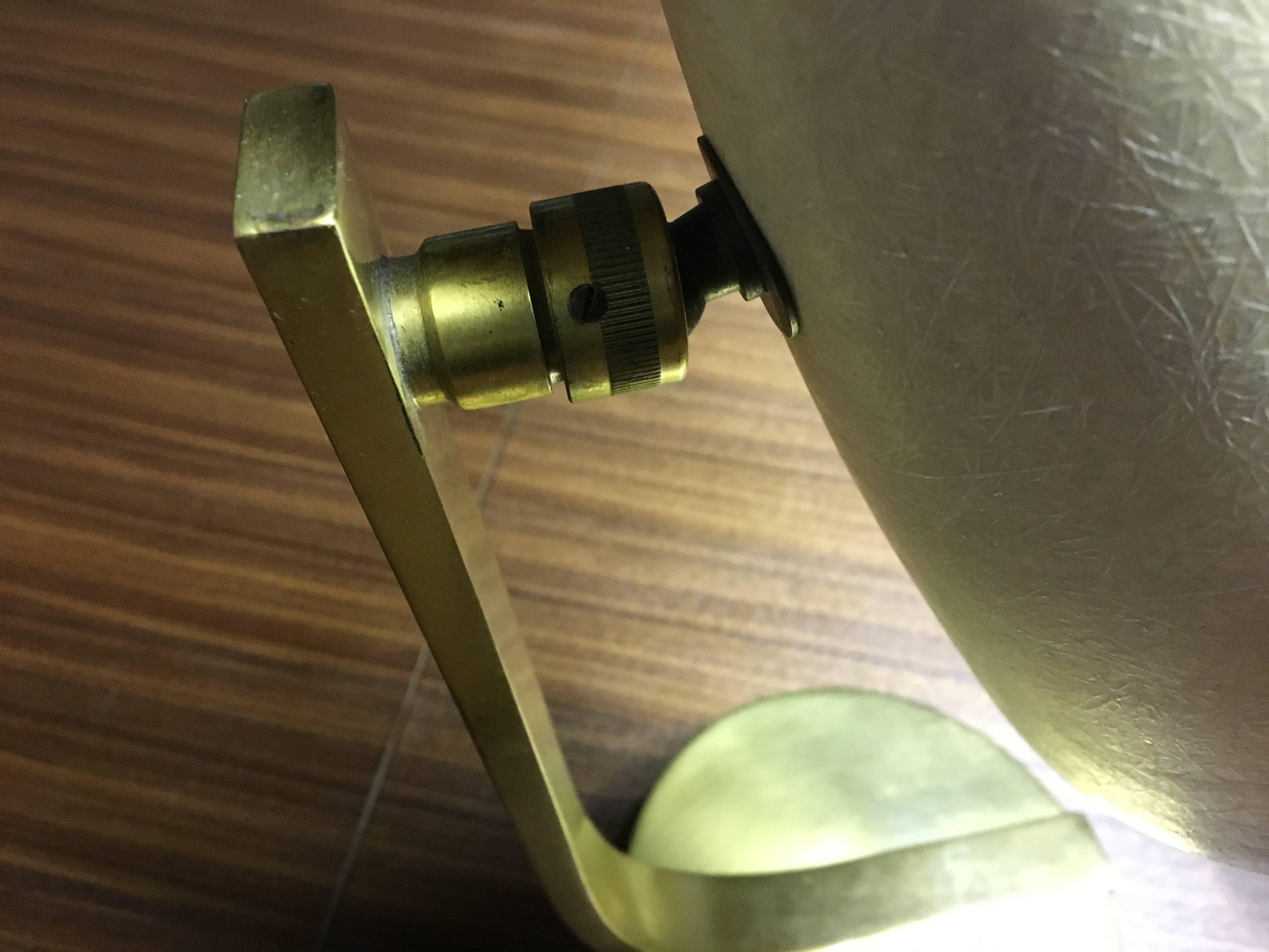 Mid-Cenutury Brass and Fiberglass Desk Lamps In Good Condition For Sale In Pittsburgh, PA