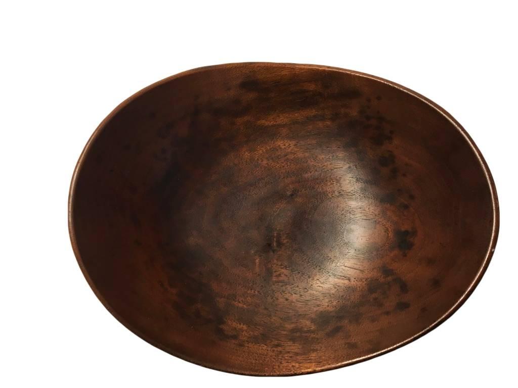 American Beautiful Turned Walnut Bowl by Paul Eshelman For Sale