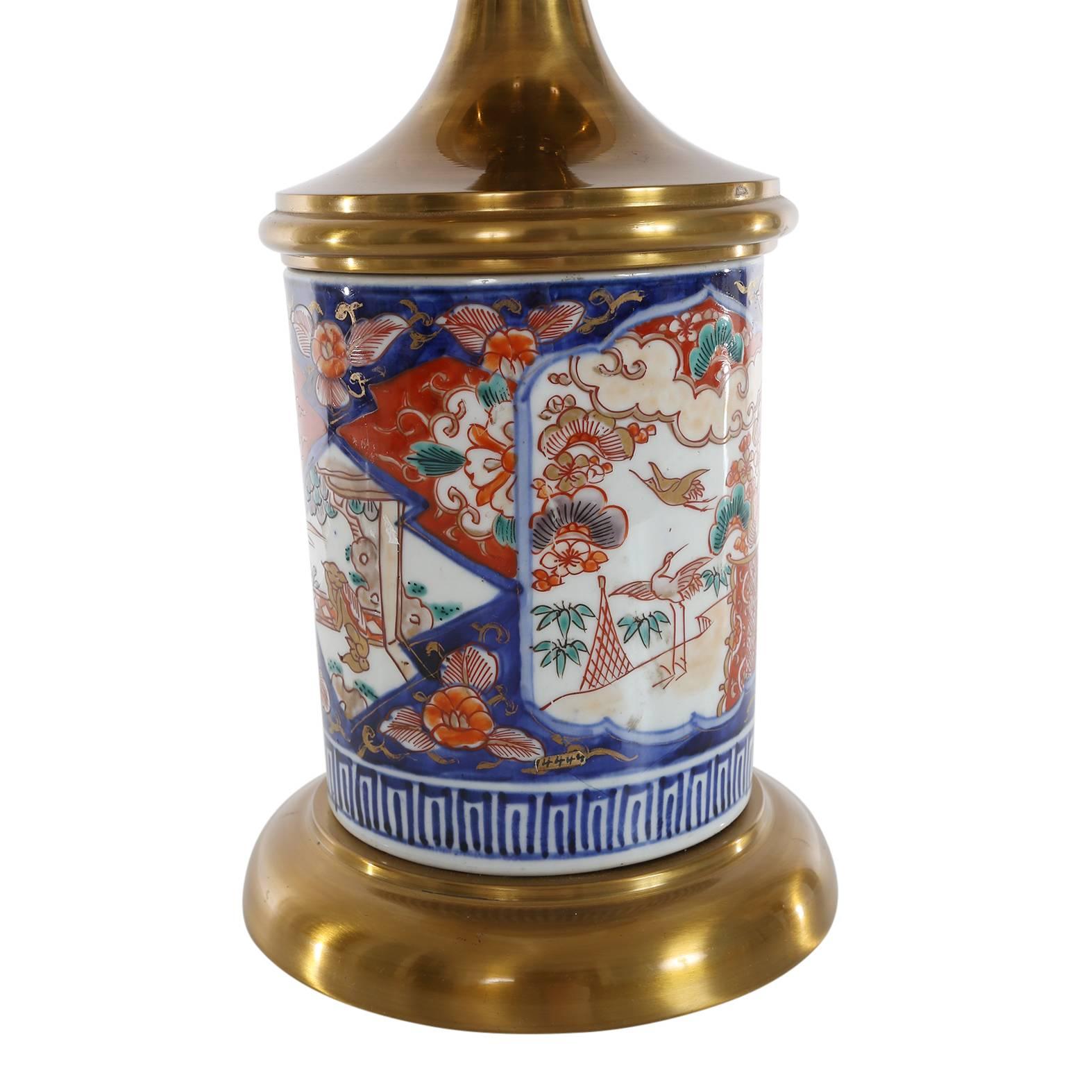 Pair of Midcentury Table Lamps Chinese Decor Porcelain Base (Europäisch) im Angebot