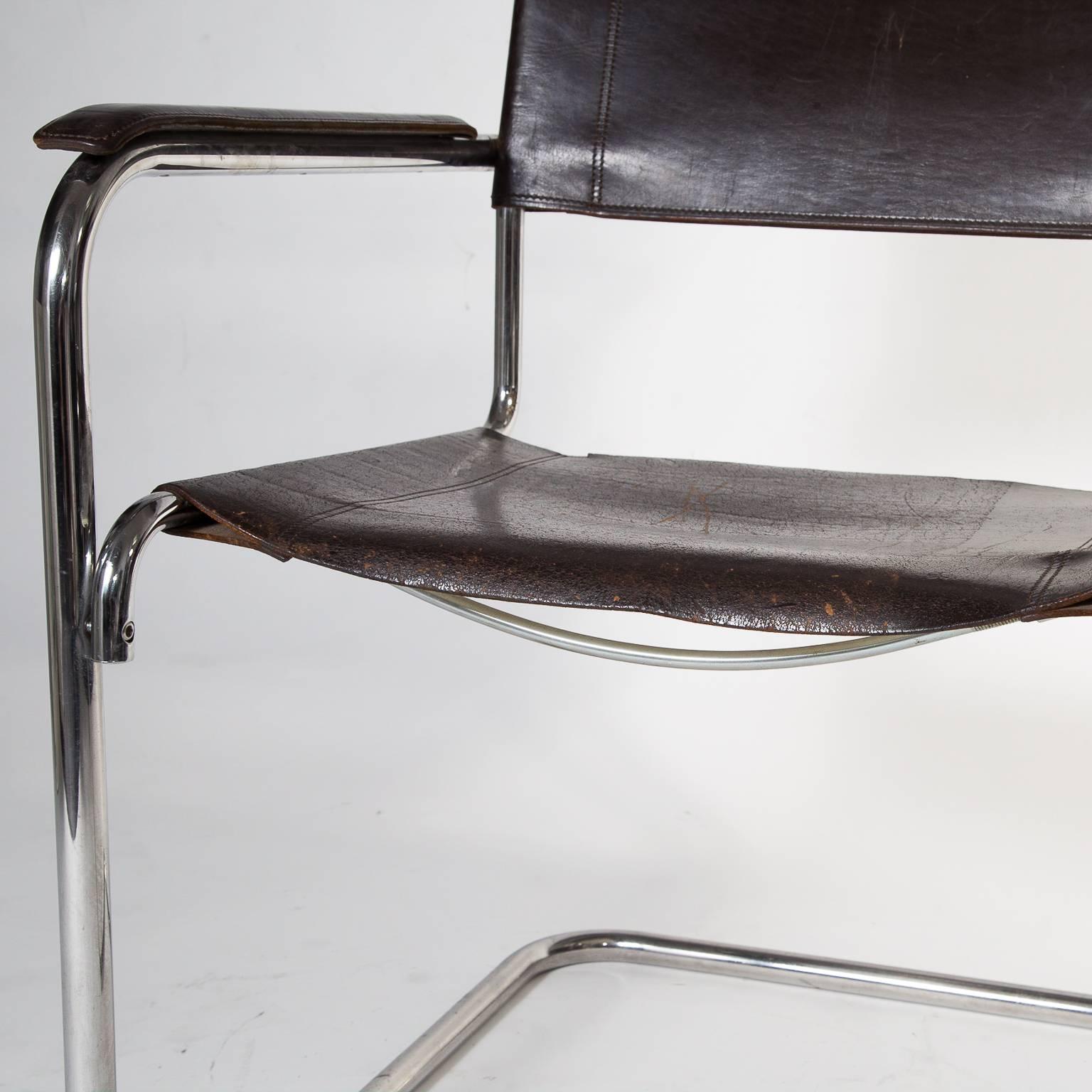 20th Century Thonet Cantilever Bauhaus Armchairs S34 designed by Mart Stam, 1927 In Good Condition For Sale In Vienna, AT