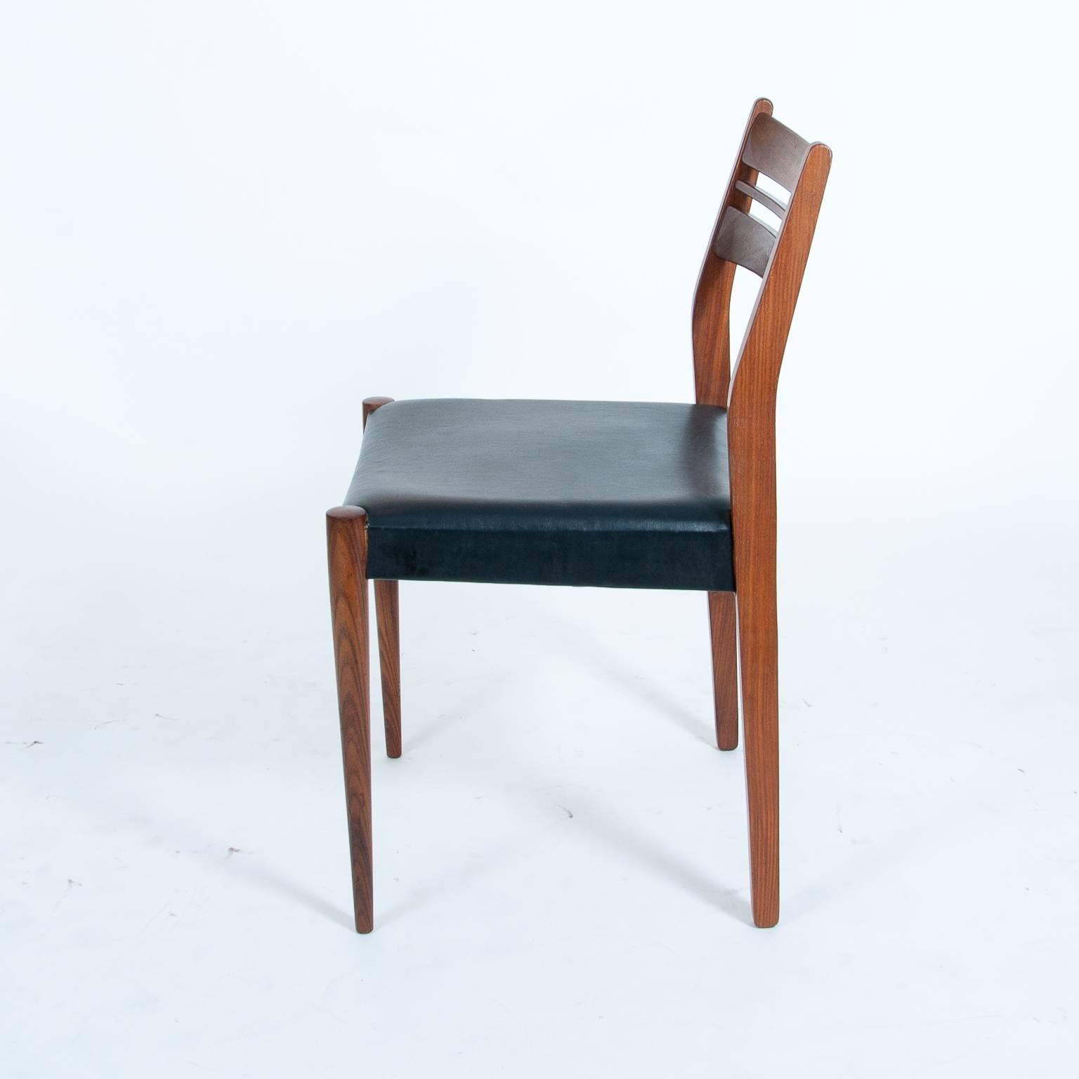 Set of Four Mid-Century Danish Design Dining Chairs by Arne Vodder, Denmark In Good Condition For Sale In Vienna, AT