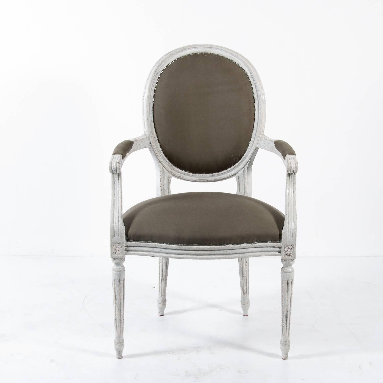 Set of Six 19th Century French Louis XVI Style Dining Chairs Gustavian Style 1