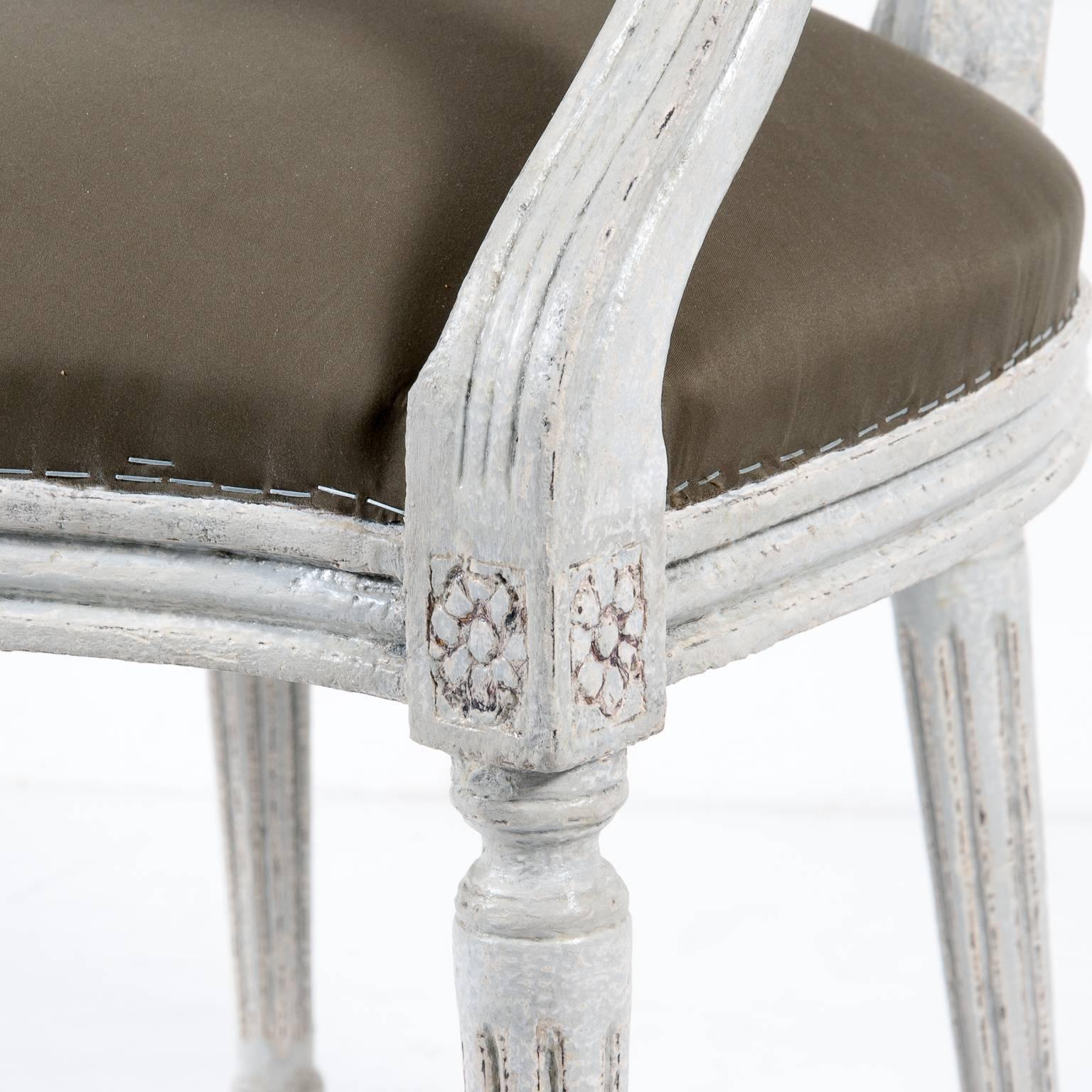 Set of Six 19th Century French Louis XVI Style Dining Chairs Gustavian Style 3