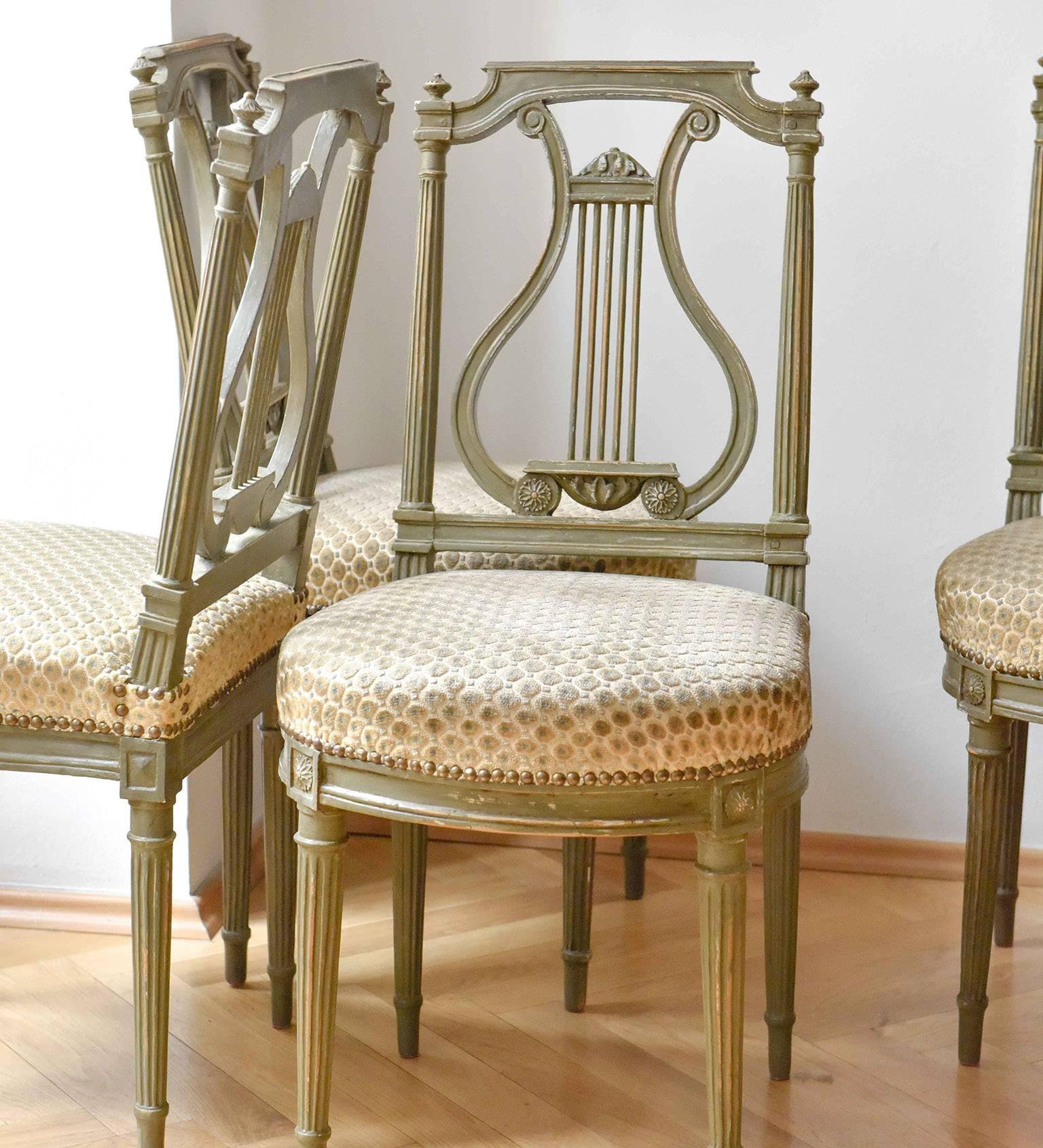 French 18th Century Baroque Lyra Chairs For Sale 1