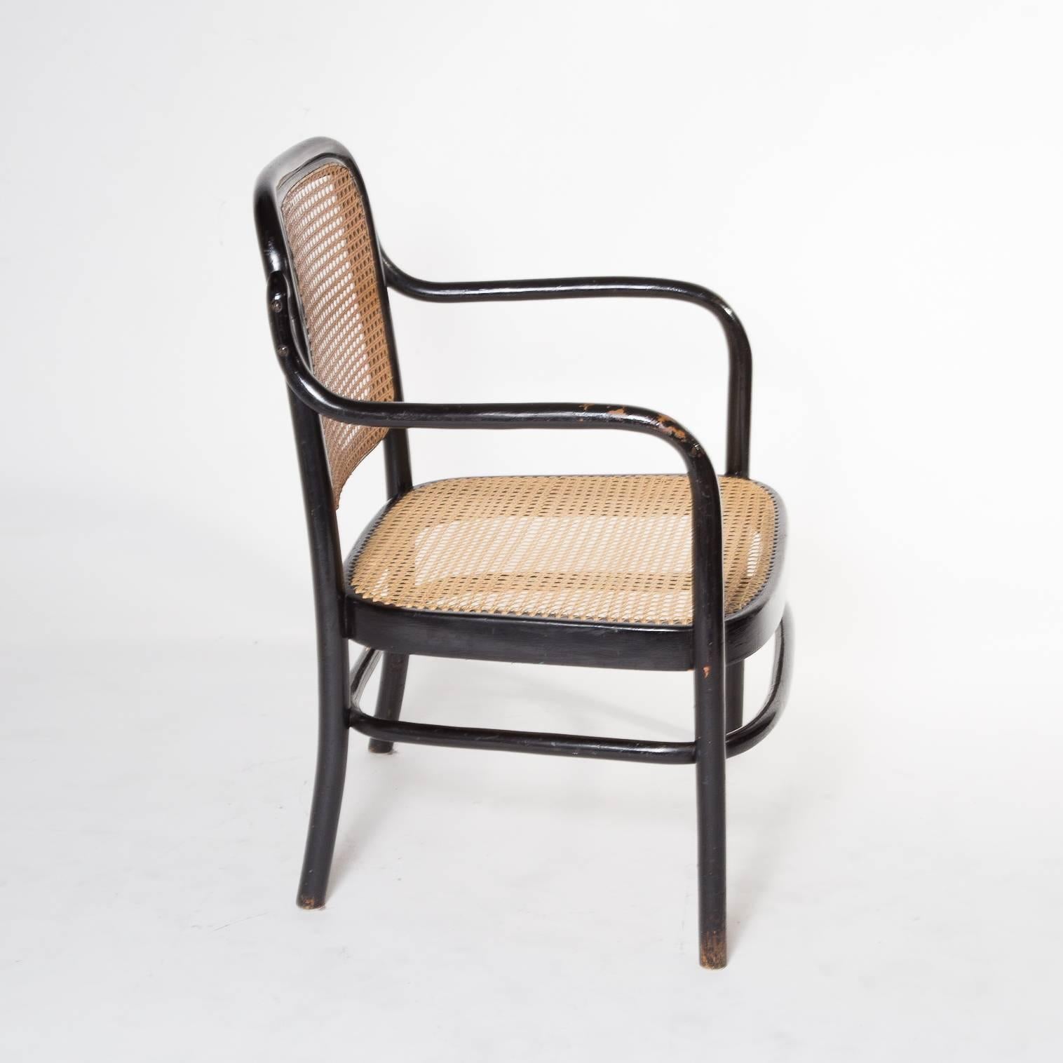 Art Deco Early Pair of Thonet Adolf Schneck A61F Bentwood Low Chairs, Austria, 1925