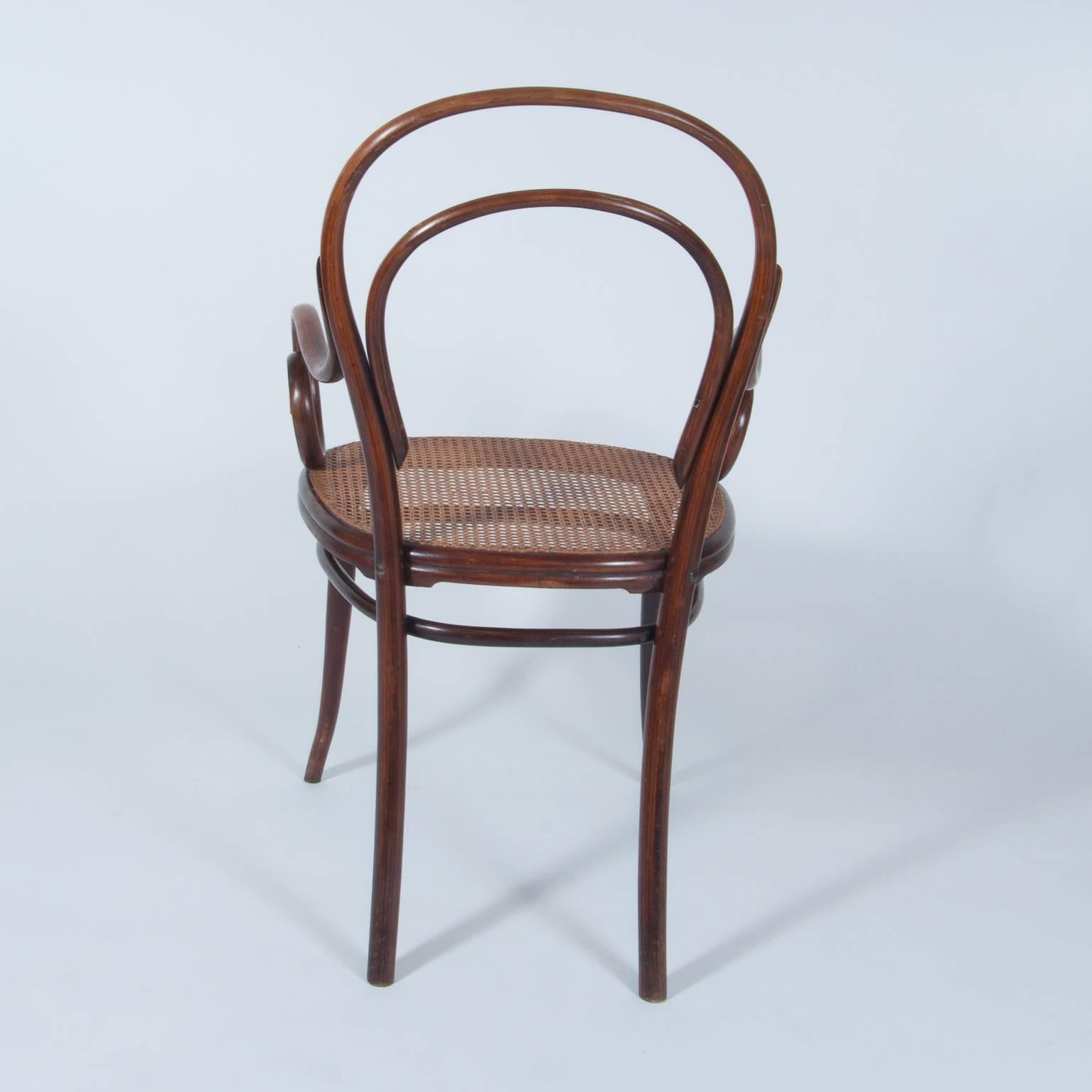 Thonet No. 11 Bentwood Armchair or Dining Chair (Bugholz) im Angebot