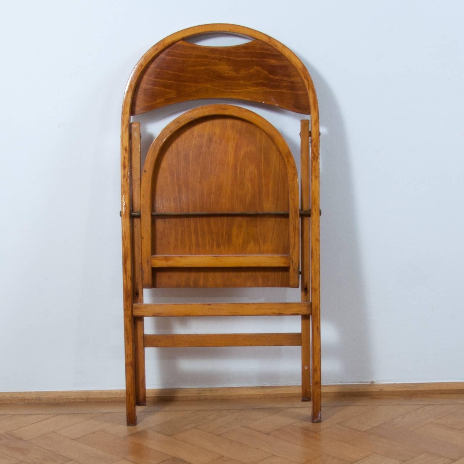 Stained Thonet 751 Folding Chair Very Functional and Collectable, Classic Jugendstil For Sale