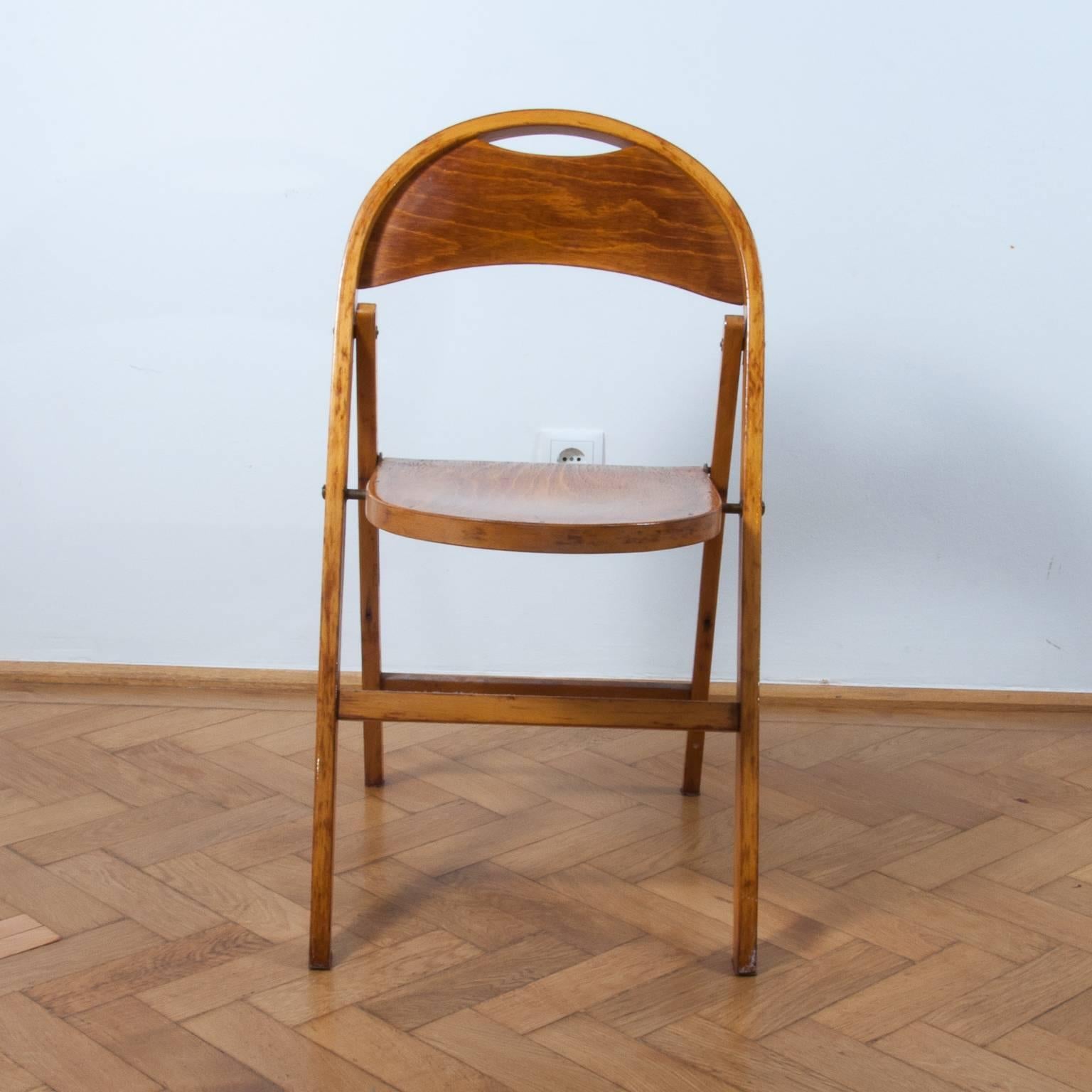 Austrian Thonet 751 Folding Chair Very Functional and Collectable, Classic Jugendstil For Sale