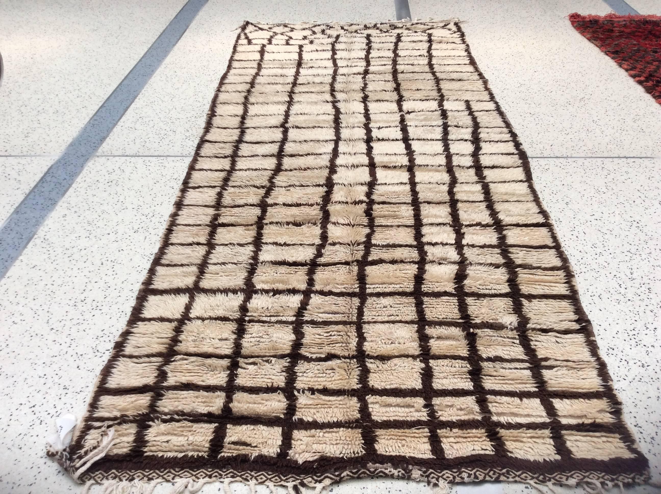 Moroccan Berber Runner In Excellent Condition For Sale In Los Angeles, CA