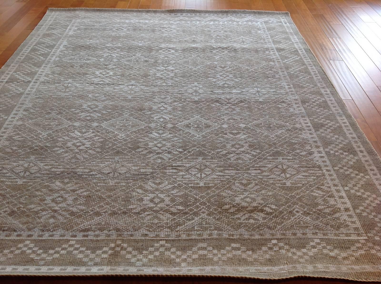 Indian Transitional Design Rug