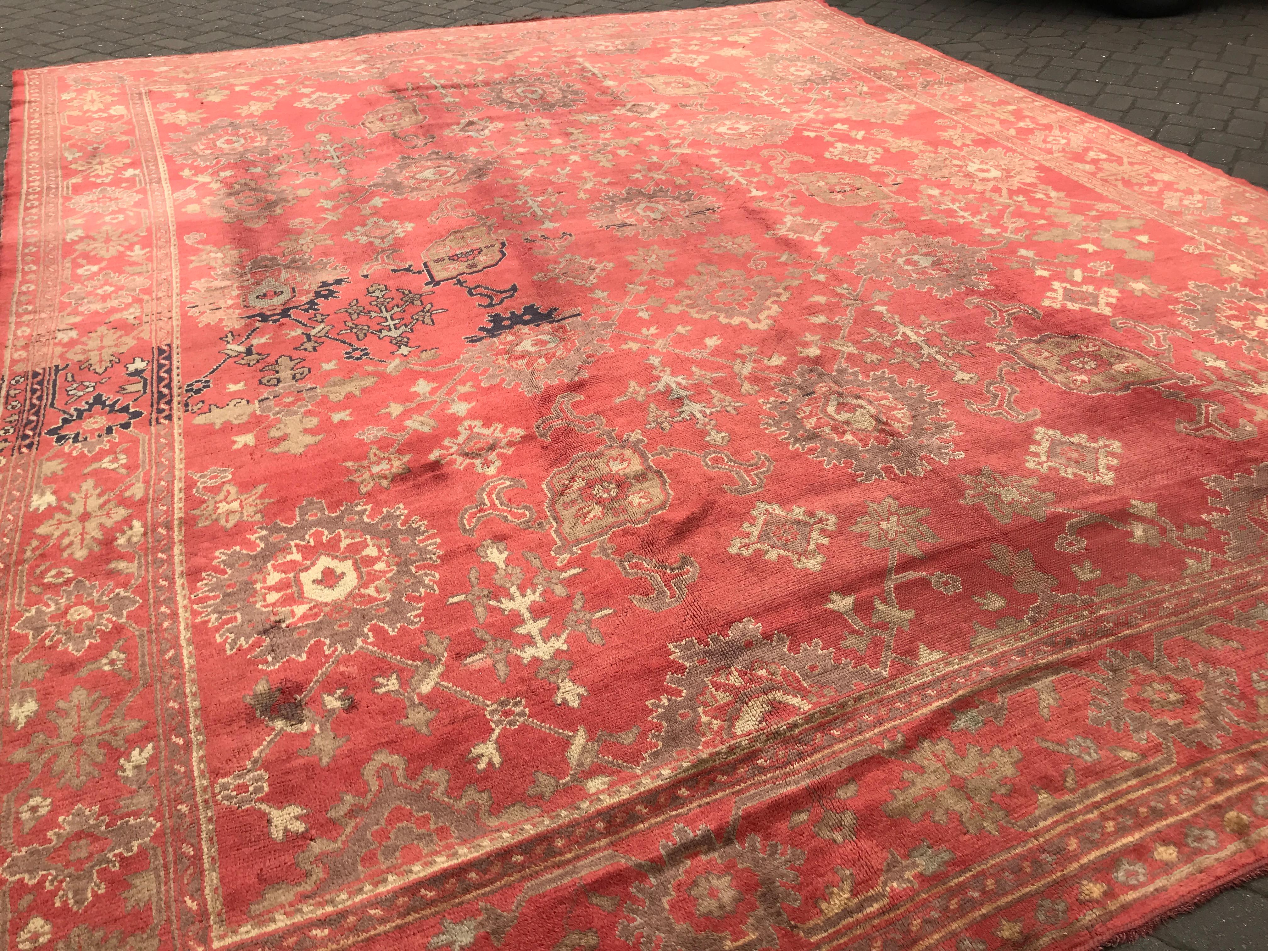Antique Turkish rug

Measurement: 12'6