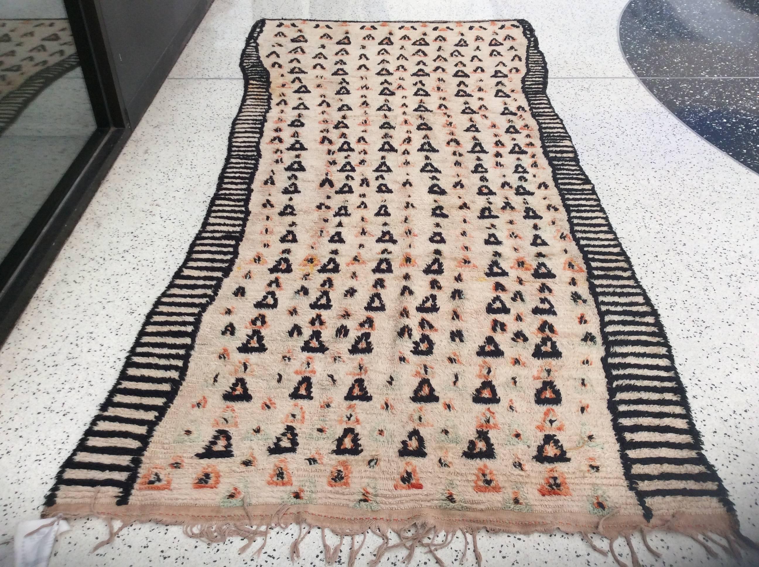 Hand-Knotted Moroccan Runner with Hints of Yellow For Sale