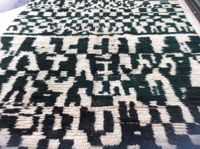 Monochrome Moroccan Rug in Black and White For Sale at 1stDibs black
