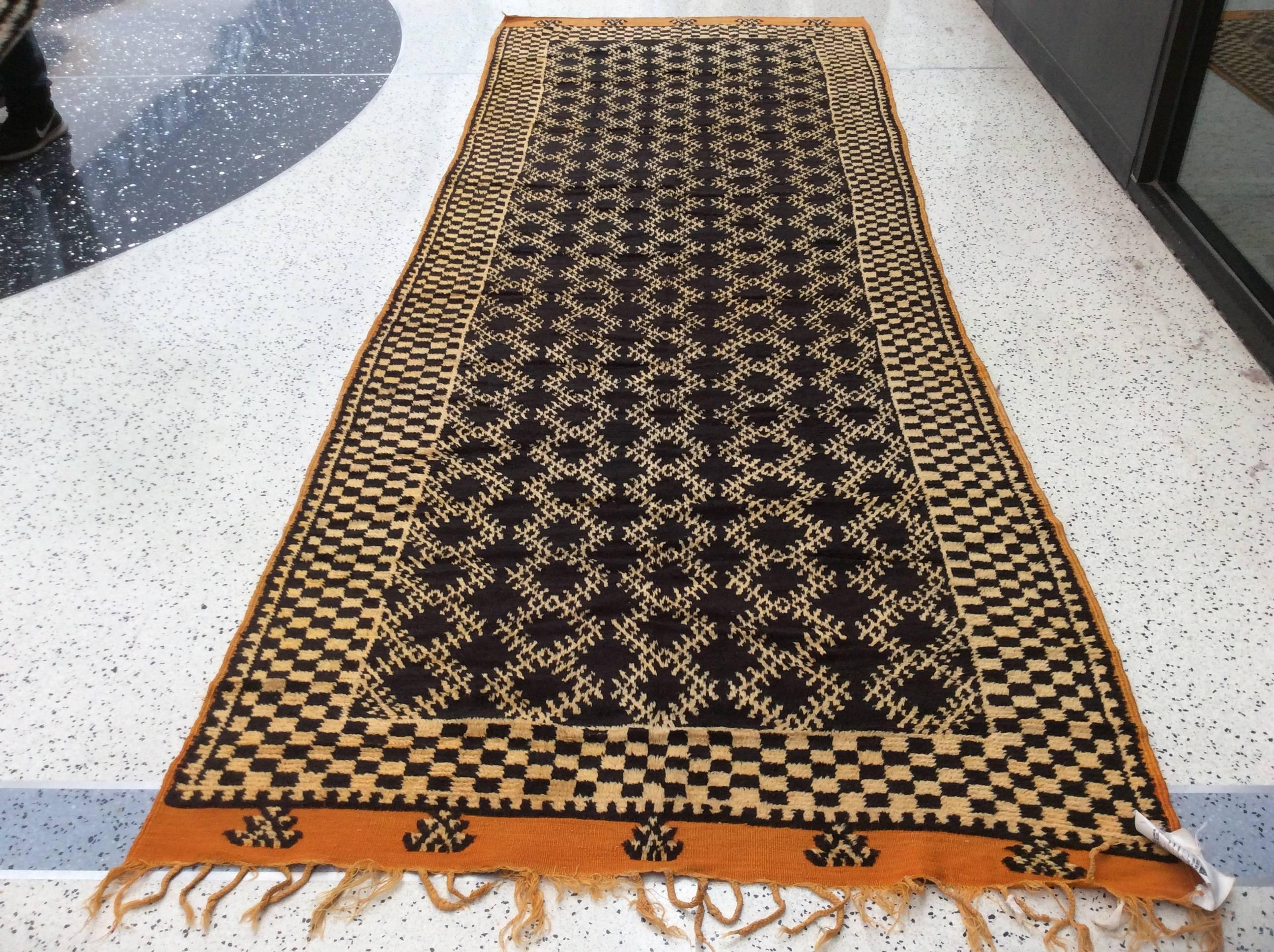 Moroccan runner

A weaving technique that has been passed down from generations to generations makes Moroccan Berber rug such a fine addition to your collection. It is made of luxurious hand-spun wool by the high atlas tribe, no two pieces are