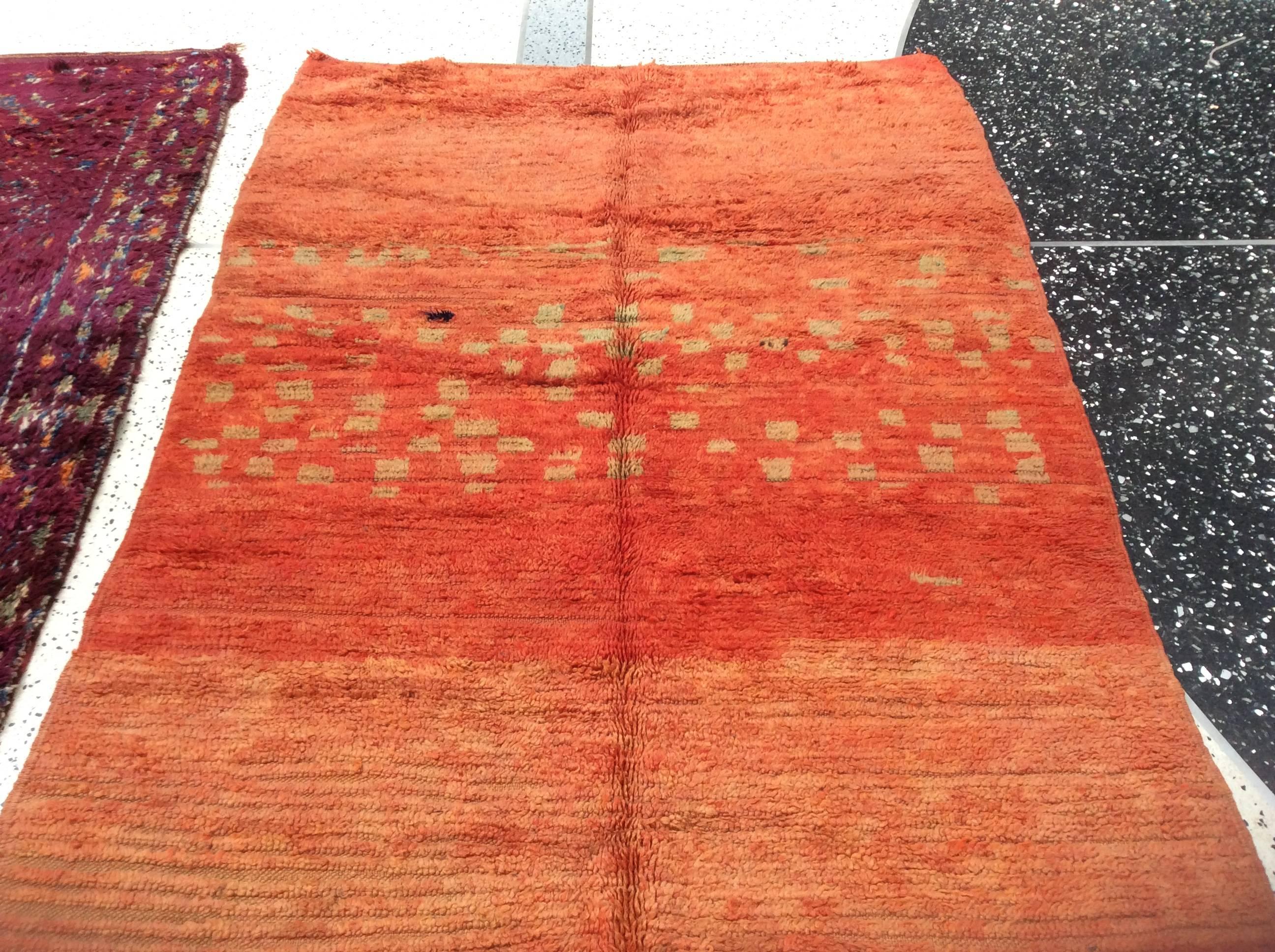 Moroccan Berber Rug In Excellent Condition For Sale In Los Angeles, CA