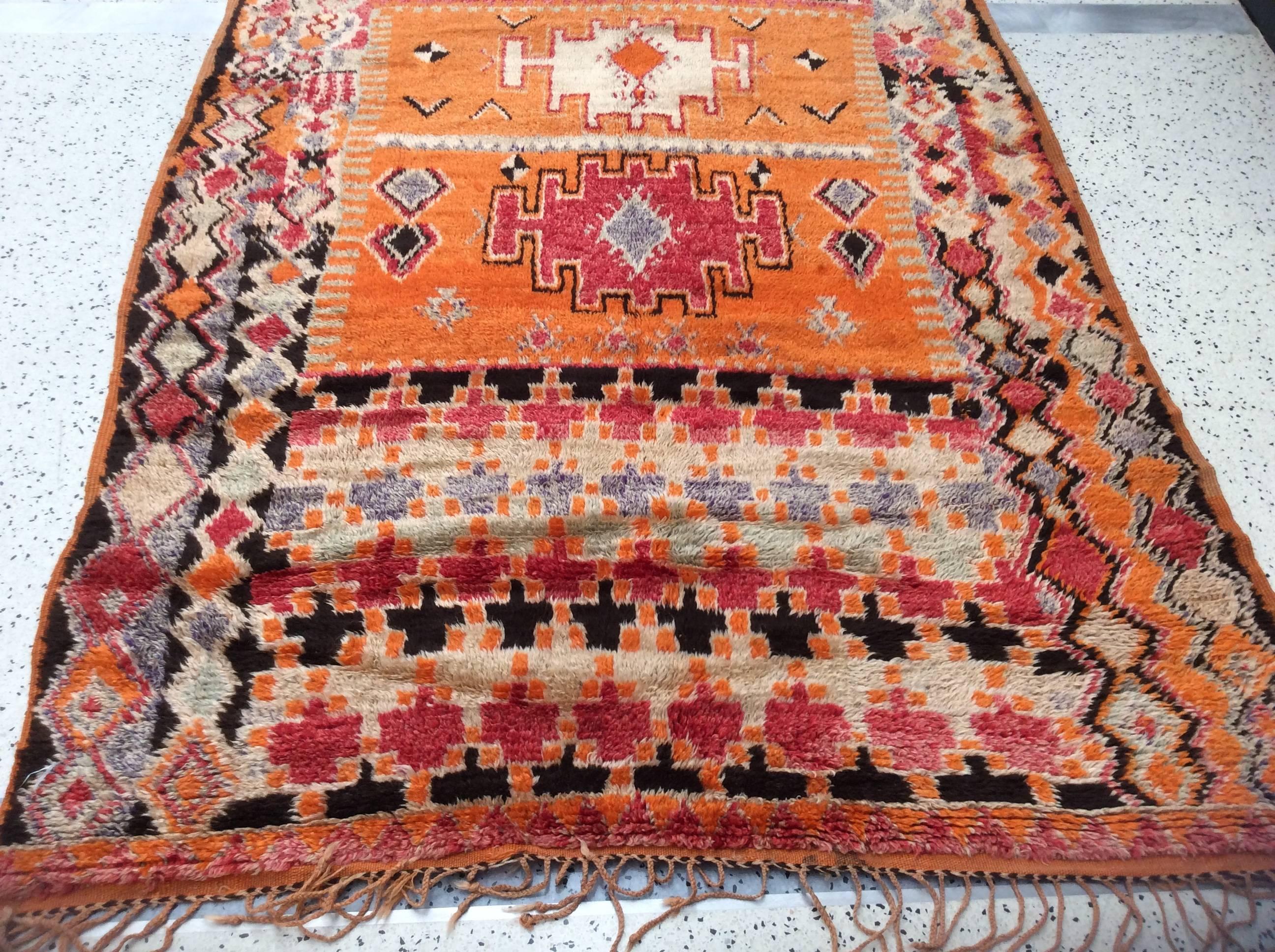 Marokkanischer Stammes-Teppich (20. Jahrhundert) im Angebot