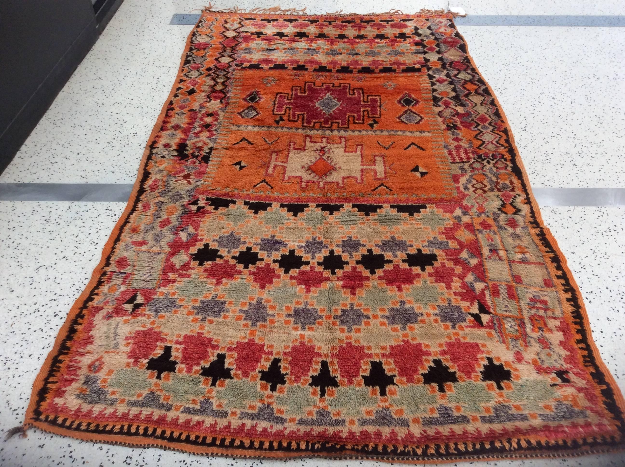 Marokkanischer Stammes-Teppich (Wolle) im Angebot