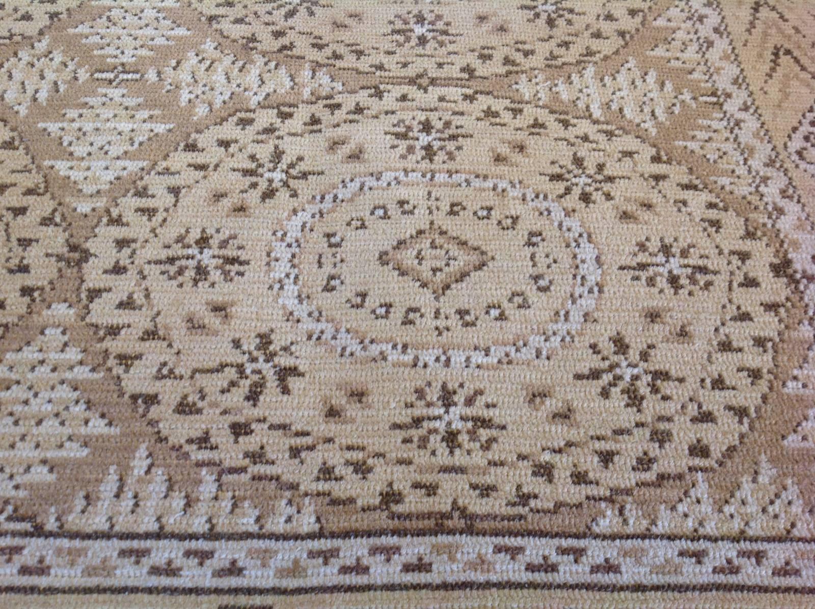 Hand-Knotted Geometric Floral European Rug For Sale