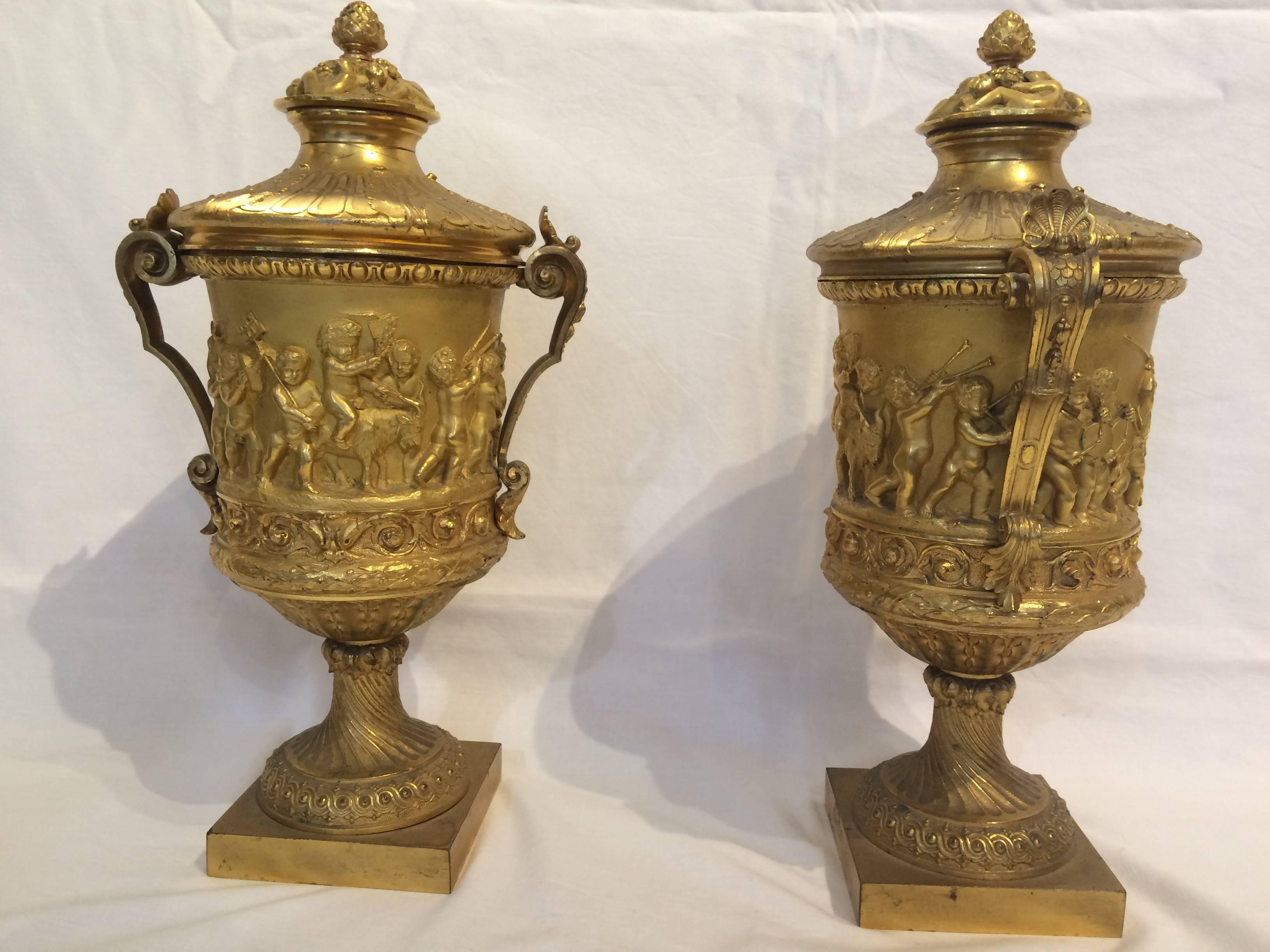 Beautiful pair of gilded bronze vases with tops, attributed to Beurdeley, 19th century, French.
After Clodion.