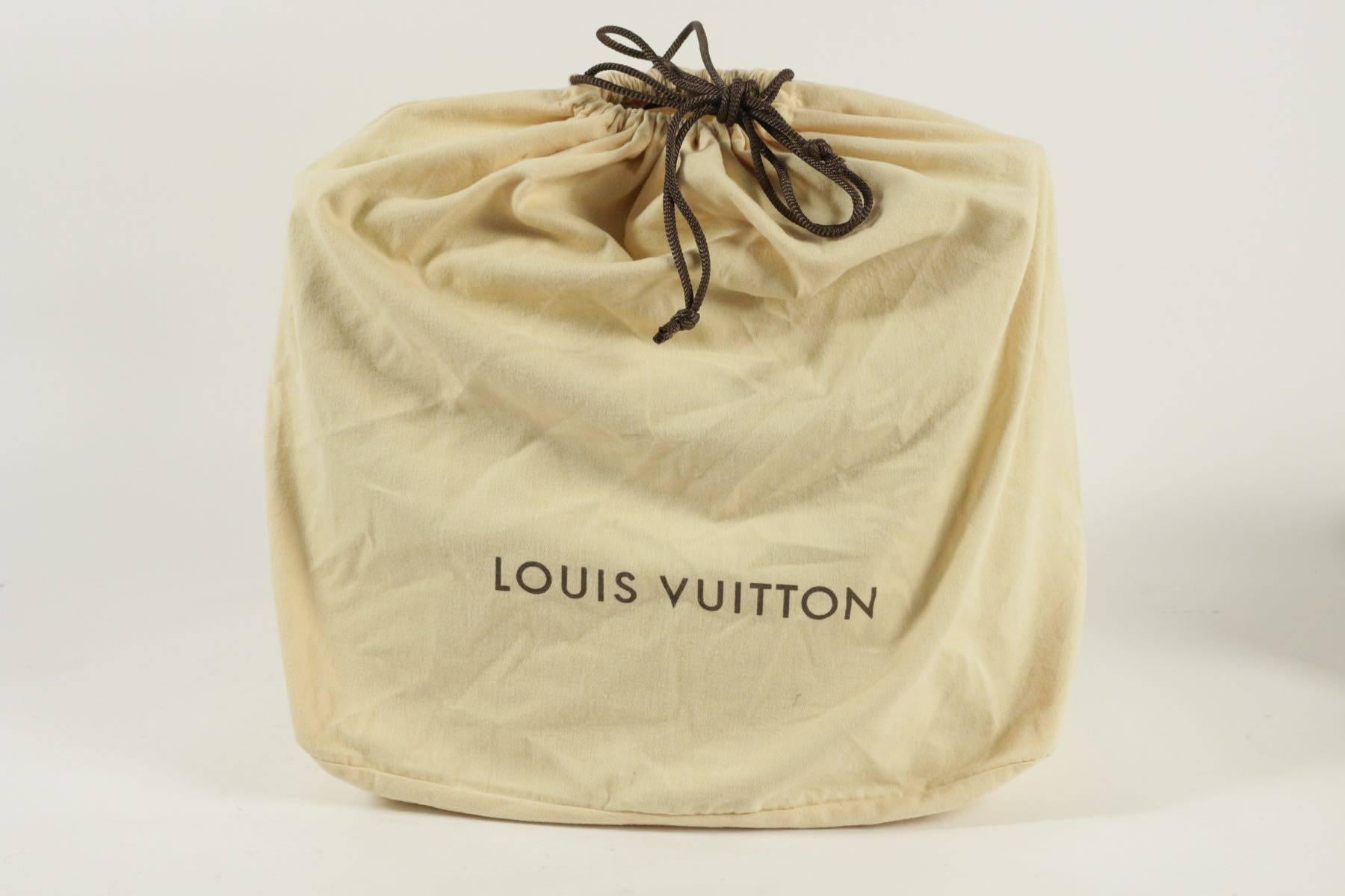 Pre-Owned Tadao Bag by Louis Vuitton, Grey and Black 4