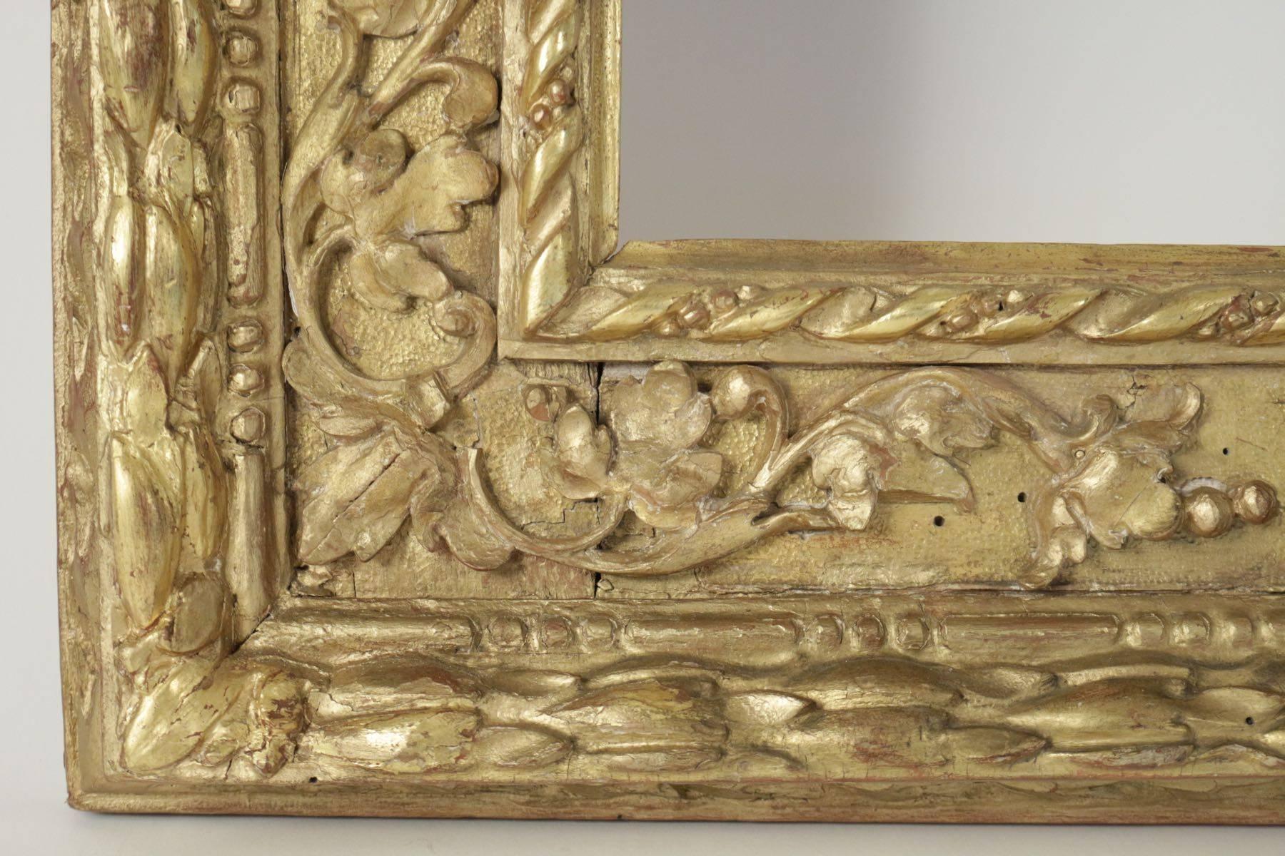 Beautiful Italian Carved Giltwood Frame Mounted as Mirror, 17th Century For Sale 1