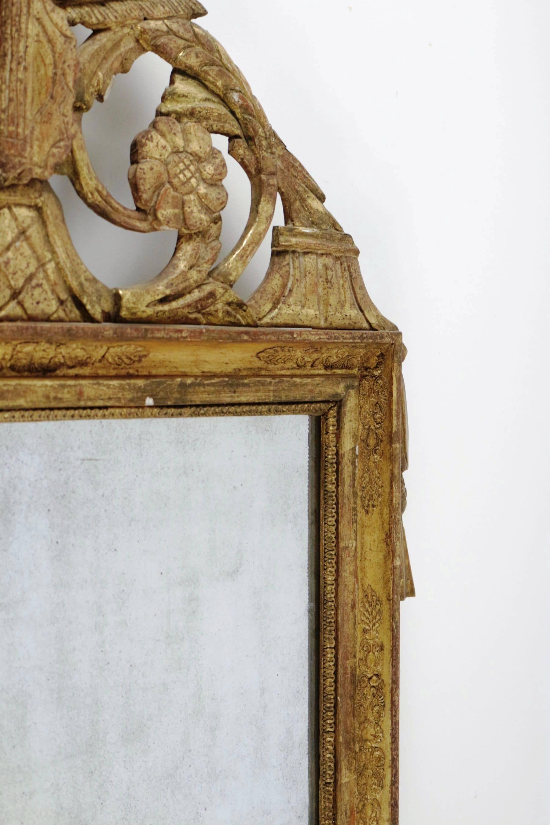 Hand-Carved Beautiful Late Louis XVI Period Carved Giltwood Mirror France, Late 18th Century