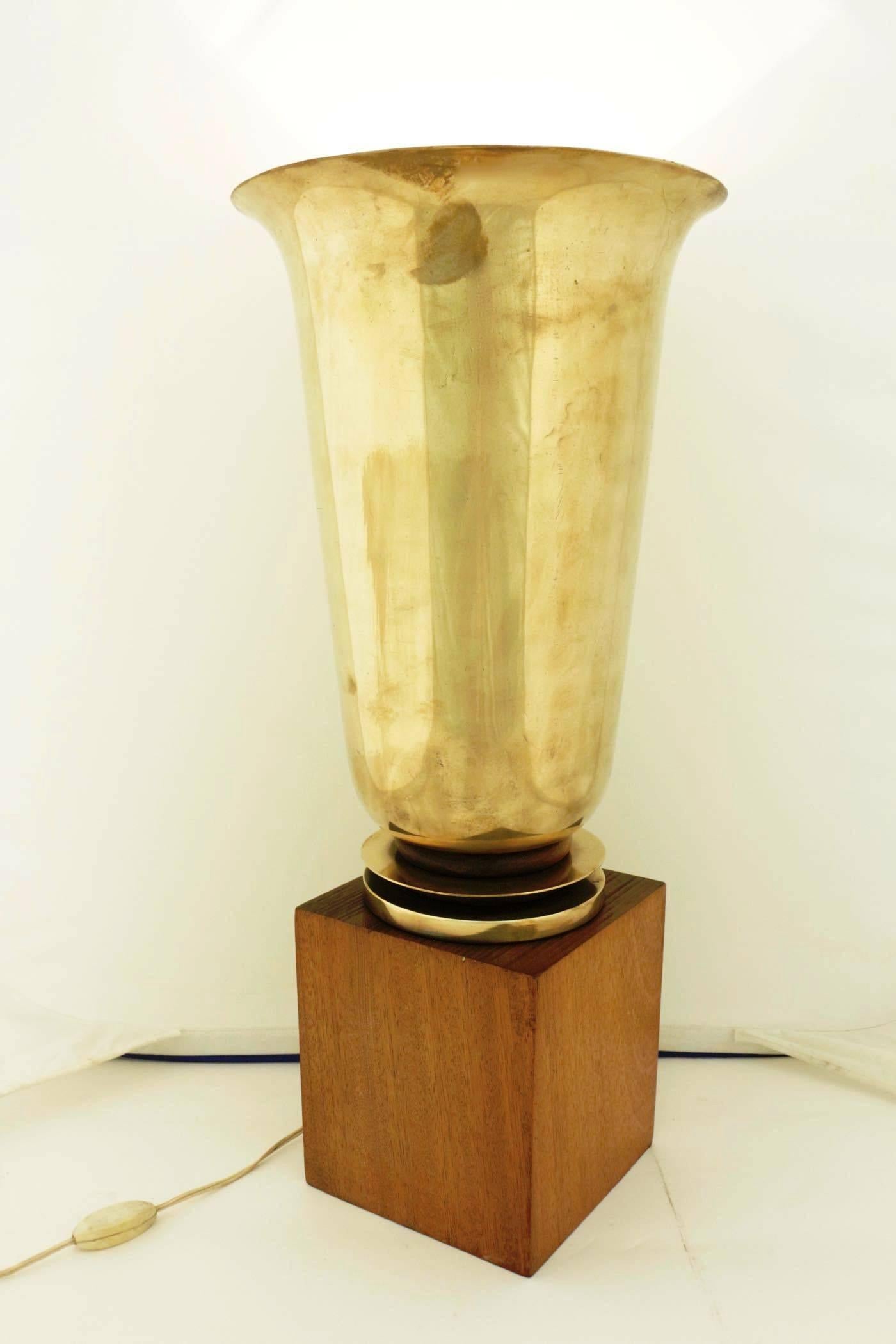 Mid-20th Century Beautiful Art Deco Period Table Lamp, in the Taste of Ruhlmann, France, 1930s