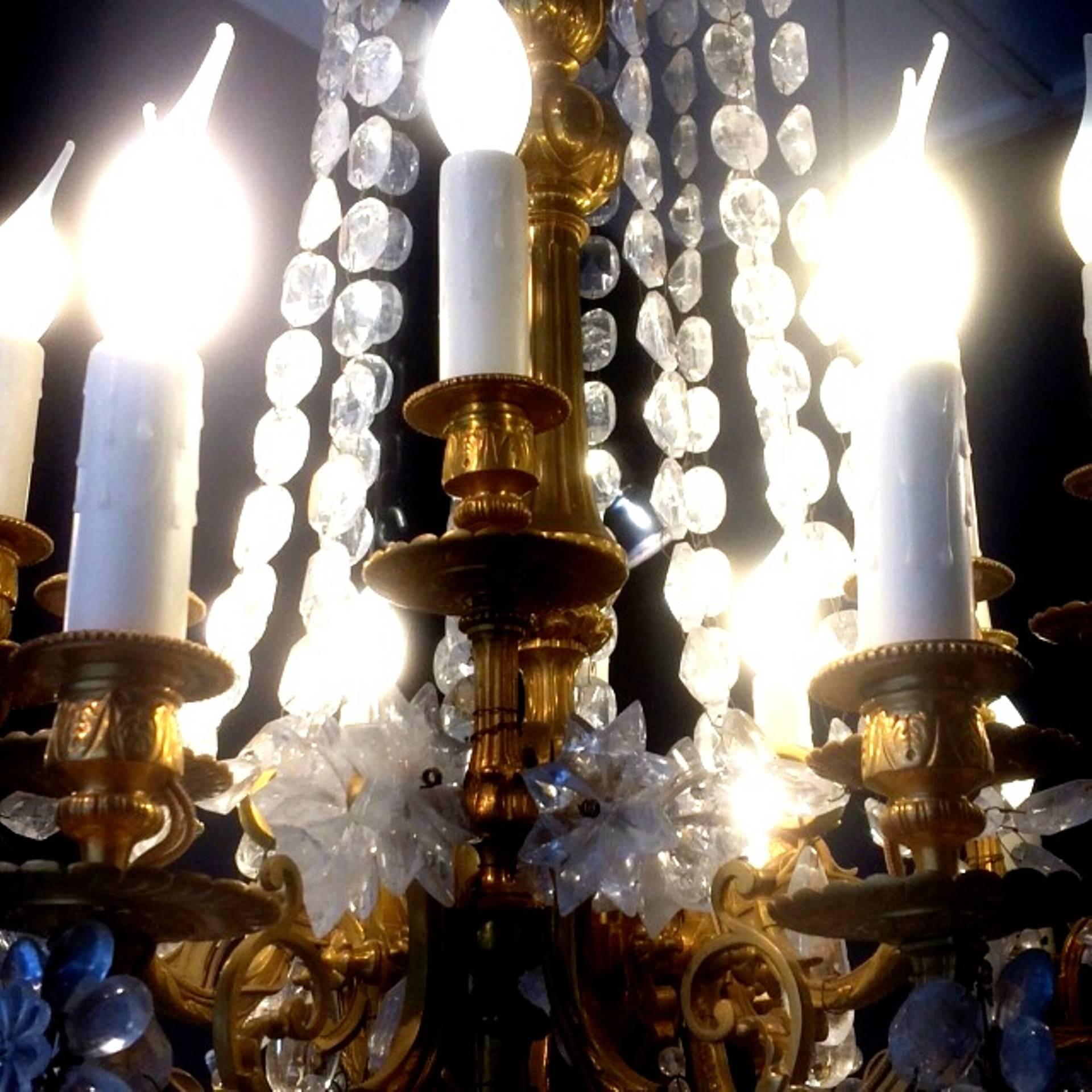 Fabulous Rock Crystal and Chiseled Gilt Bronze Chandelier, Lousi XVI Style, 2016 In Excellent Condition For Sale In Saint-Ouen, FR