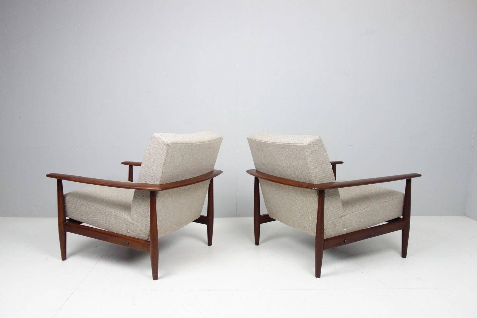 Nice pair of Scandinavian teak armchairs, 1950s-1960s,
Denmark, 
Reupholstered in grey cotton.