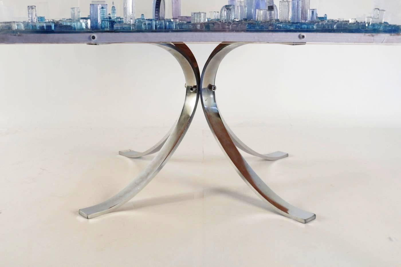 Fabulous London Coffee or Side Table by Grigoris Lagos, Molded Resin, 2015 For Sale 4