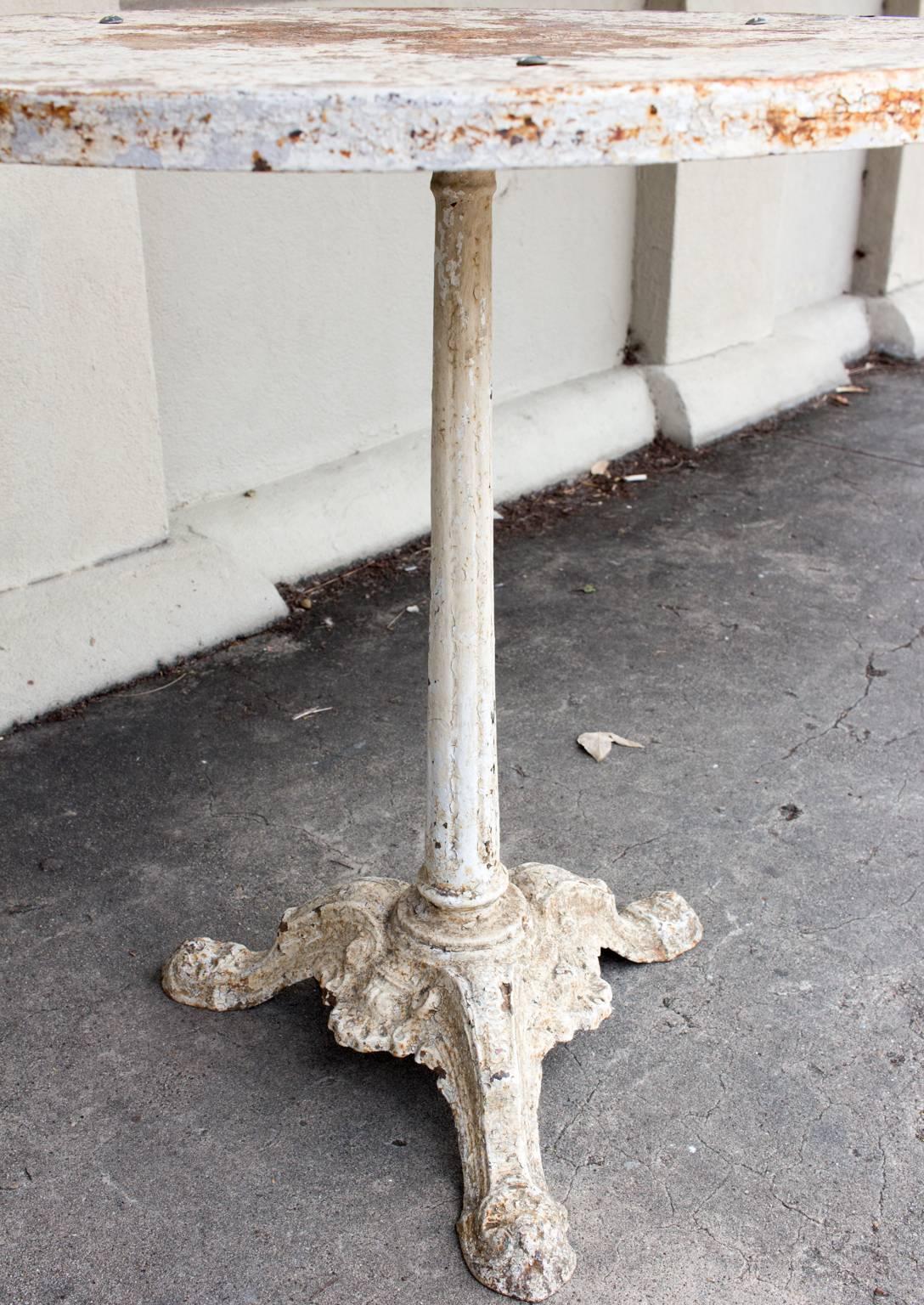 Early 20th Century Rustic Painted 1920s Cast Iron and Metal Bistro Table Found in France