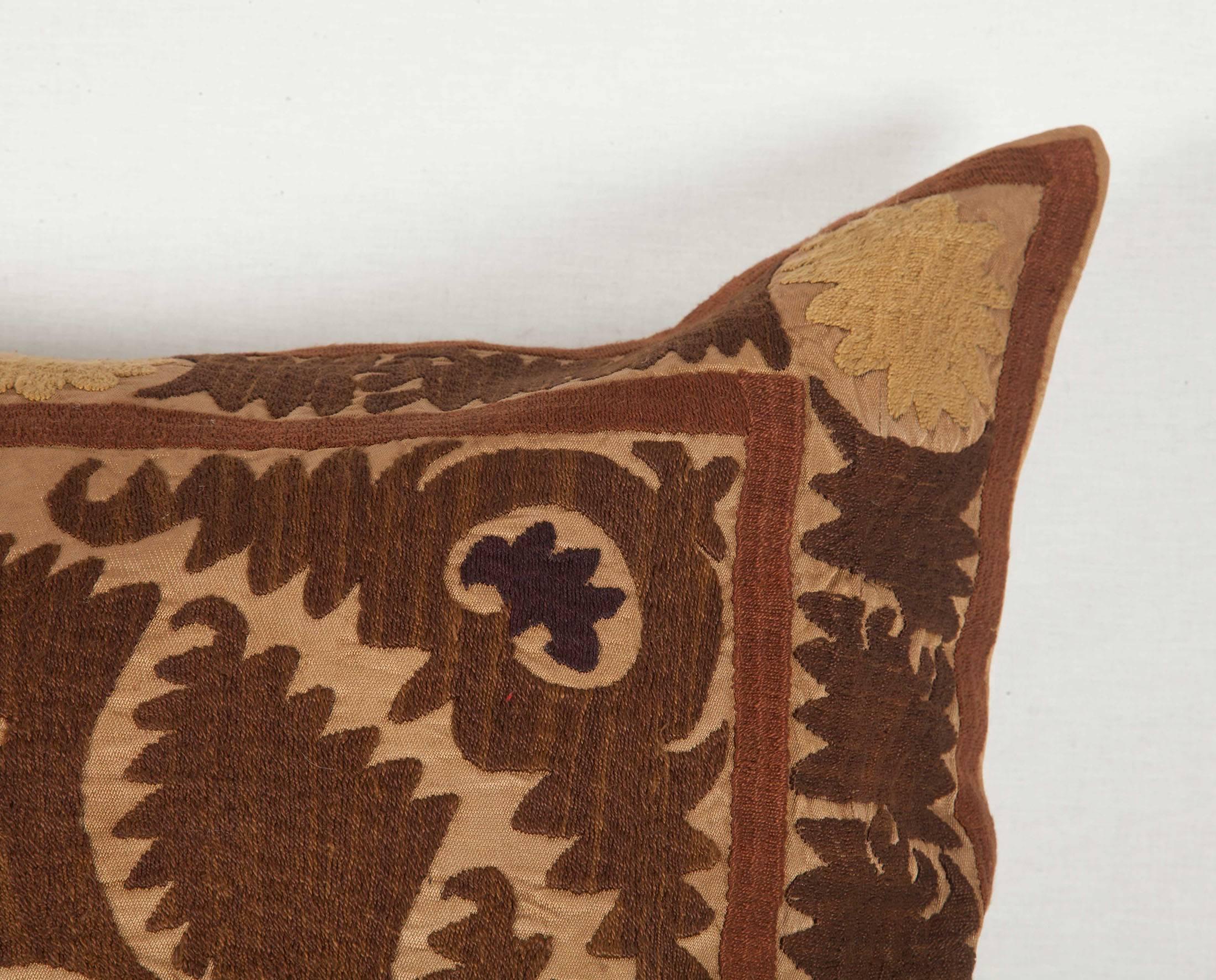 Vintage Uzbek Embroidered Pillow, Central Asia, 1960-1970 For Sale 2